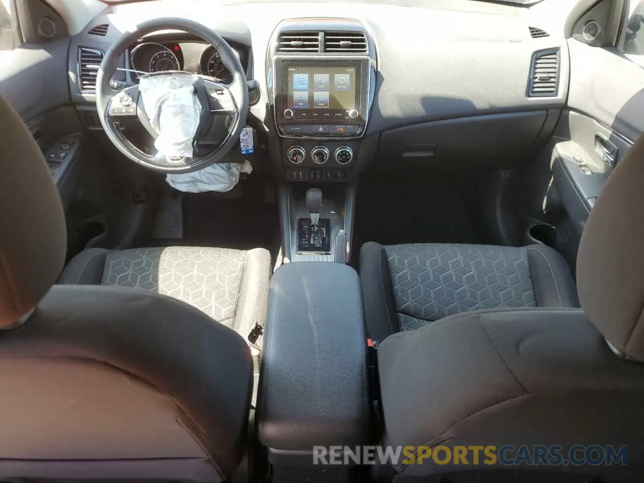 8 Фотография поврежденного автомобиля JA4APUAU6NU008428 MITSUBISHI OUTLANDER 2022