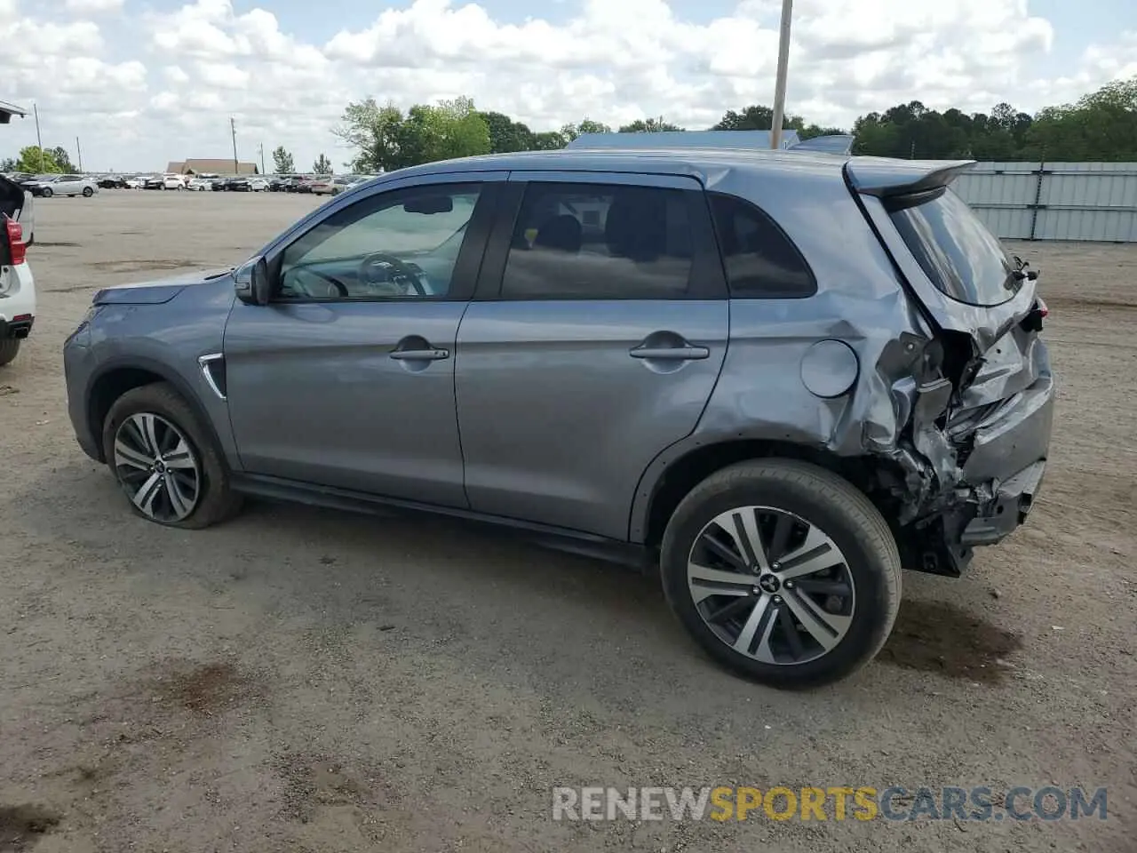 2 Photograph of a damaged car JA4APVAU2NU008612 MITSUBISHI OUTLANDER 2022