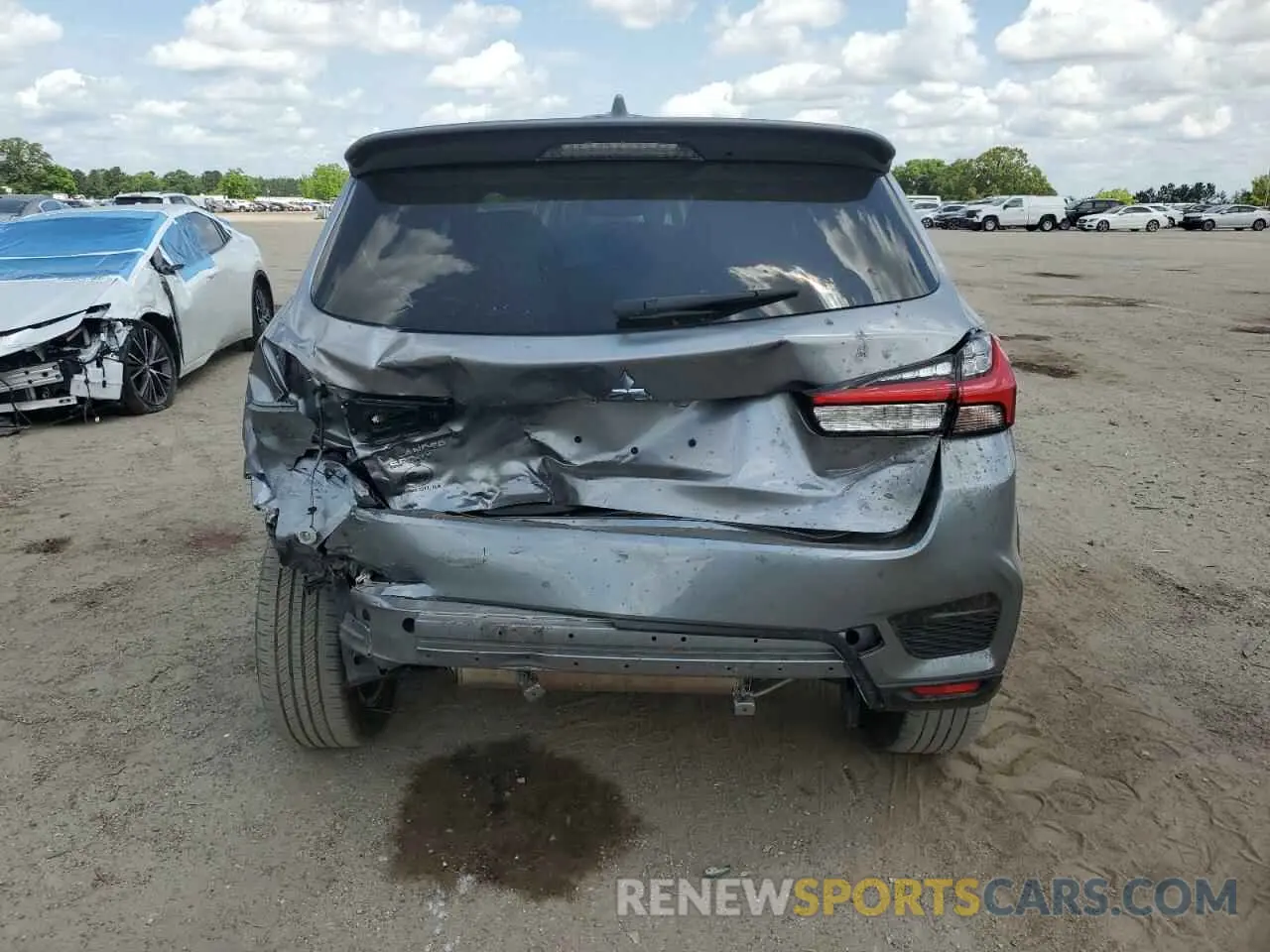 6 Photograph of a damaged car JA4APVAU2NU008612 MITSUBISHI OUTLANDER 2022