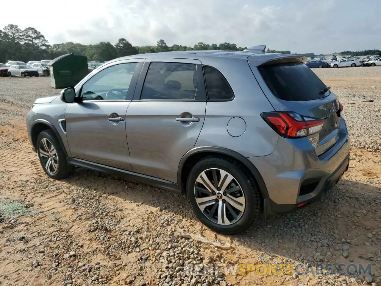 2 Photograph of a damaged car JA4APVAU7NU022926 MITSUBISHI OUTLANDER 2022