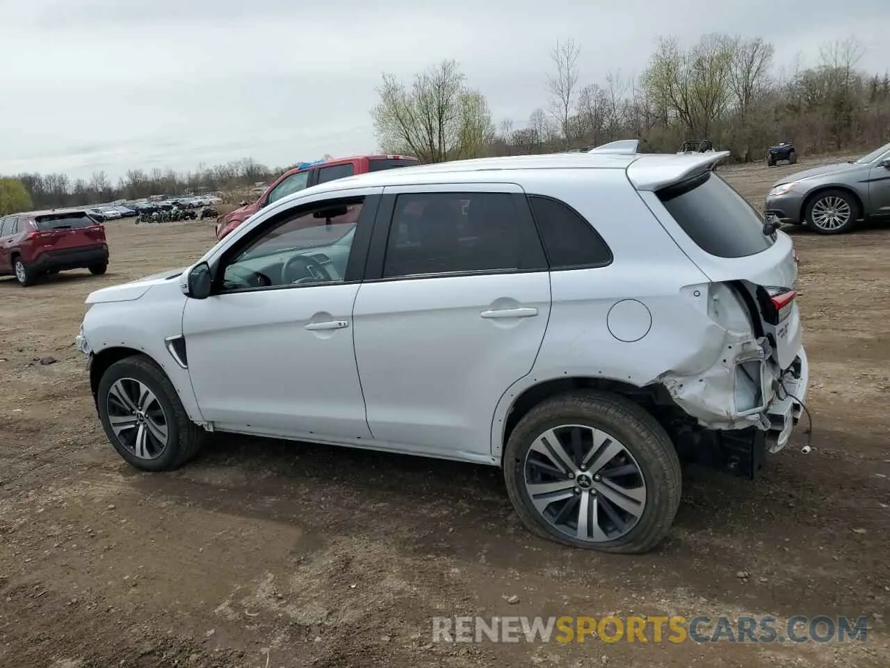 2 Photograph of a damaged car JA4APVAUXNU000354 MITSUBISHI OUTLANDER 2022