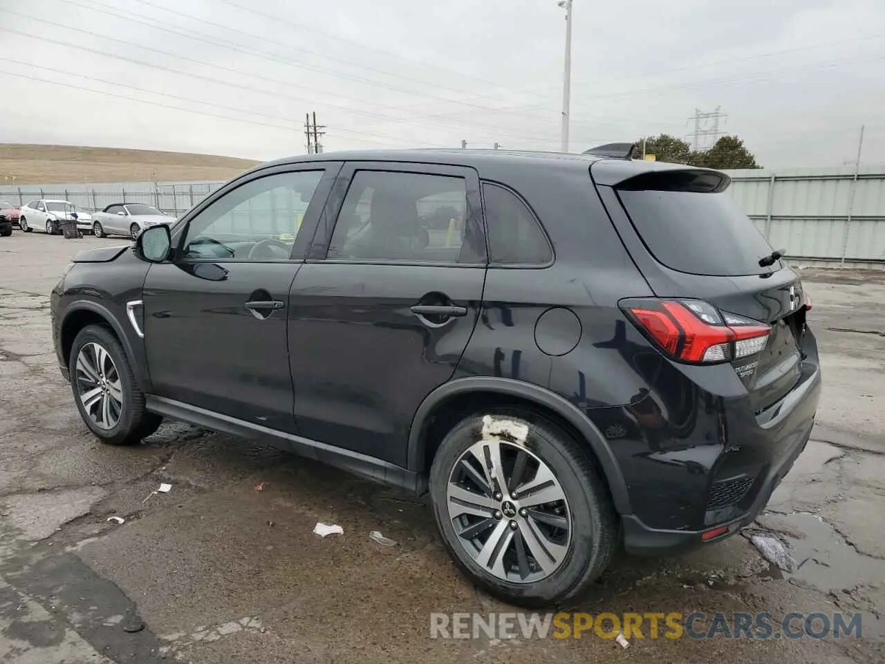 2 Фотография поврежденного автомобиля JA4ARUAU5NU008396 MITSUBISHI OUTLANDER 2022
