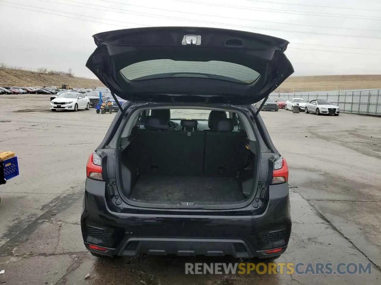 6 Фотография поврежденного автомобиля JA4ARUAU5NU008396 MITSUBISHI OUTLANDER 2022