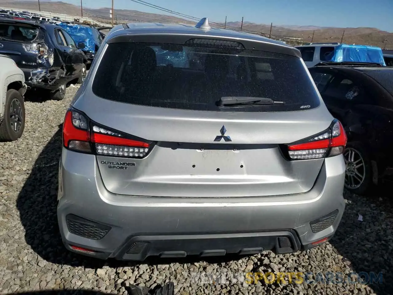 6 Photograph of a damaged car JA4ARUAU8NU001474 MITSUBISHI OUTLANDER 2022