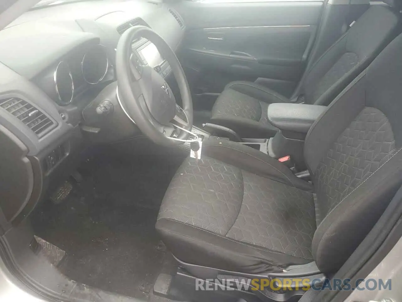 7 Фотография поврежденного автомобиля JA4ARUAUXNU009592 MITSUBISHI OUTLANDER 2022