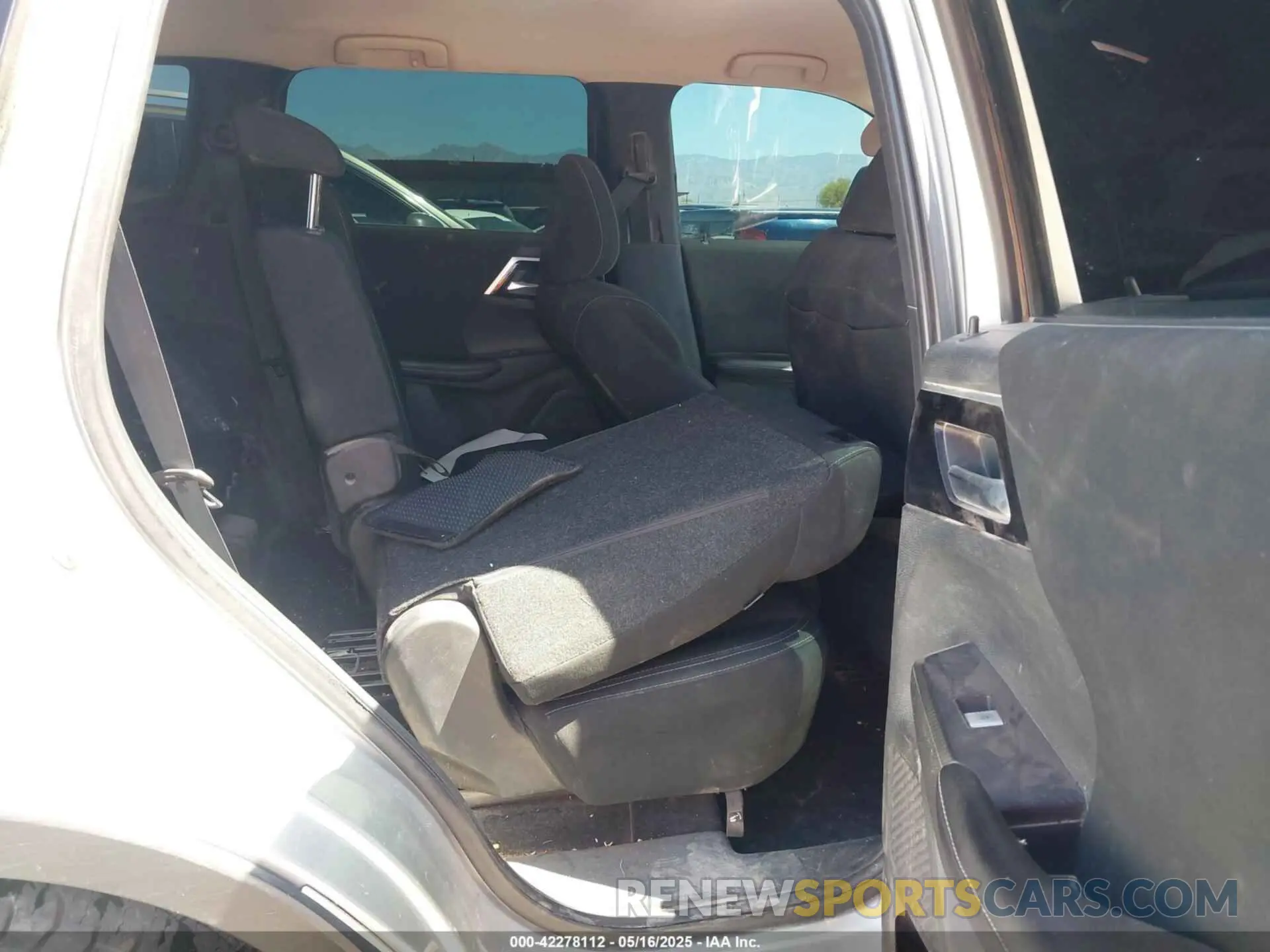 8 Фотография поврежденного автомобиля JA4J3TA81NZ015802 MITSUBISHI OUTLANDER 2022