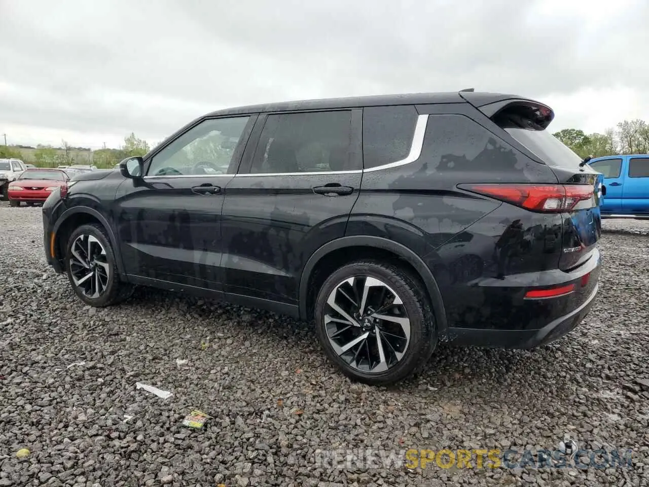 2 Photograph of a damaged car JA4J3TA85NZ015110 MITSUBISHI OUTLANDER 2022
