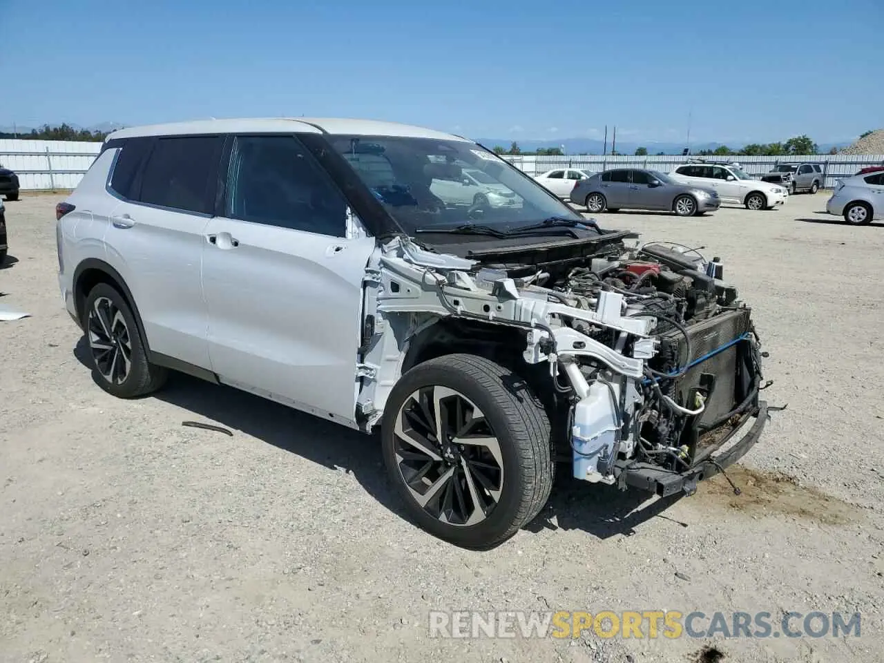 4 Фотография поврежденного автомобиля JA4J3TA85NZ020372 MITSUBISHI OUTLANDER 2022