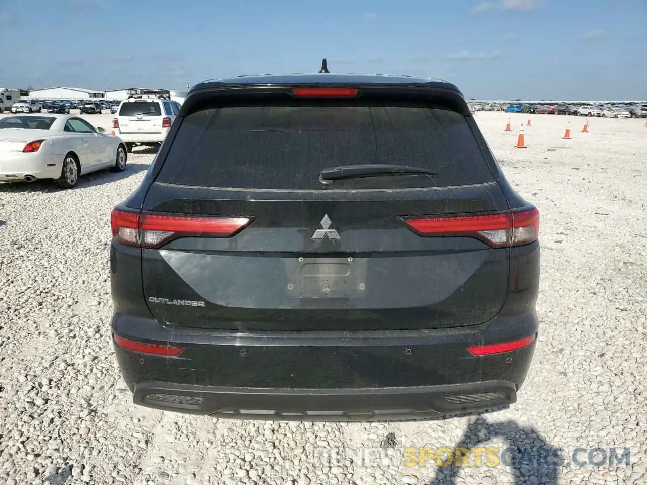 6 Photograph of a damaged car JA4J3TA87NZ036265 MITSUBISHI OUTLANDER 2022