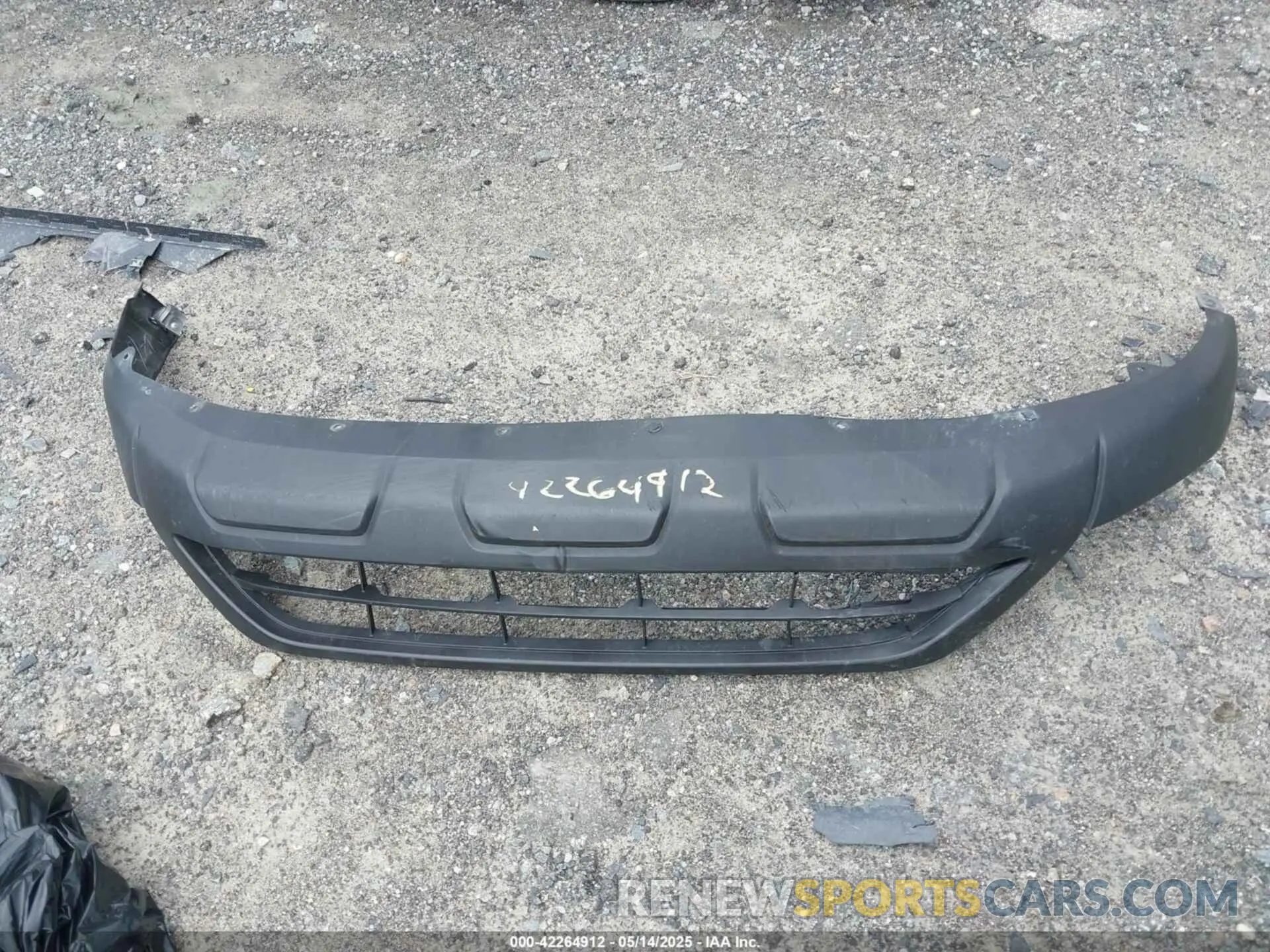 12 Photograph of a damaged car JA4J3TA88NZ015201 MITSUBISHI OUTLANDER 2022