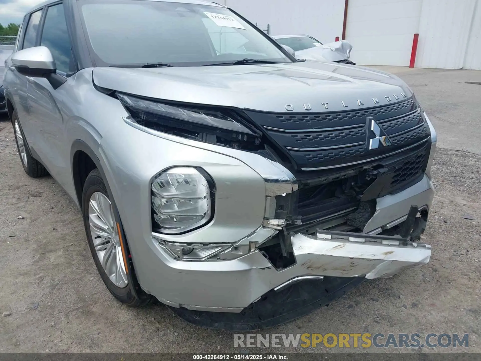 6 Photograph of a damaged car JA4J3TA88NZ015201 MITSUBISHI OUTLANDER 2022