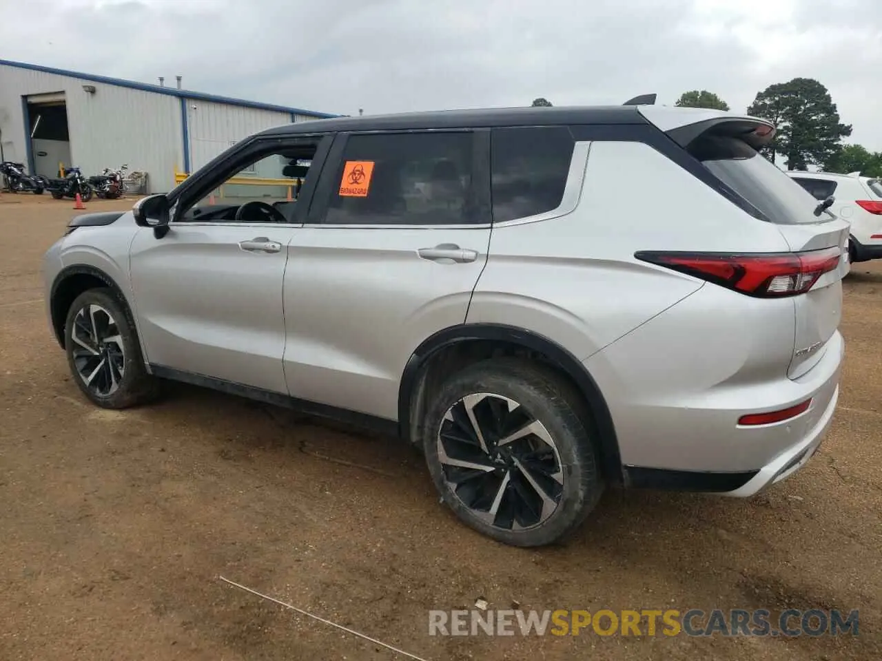 2 Фотография поврежденного автомобиля JA4J3UA80NZ016347 MITSUBISHI OUTLANDER 2022
