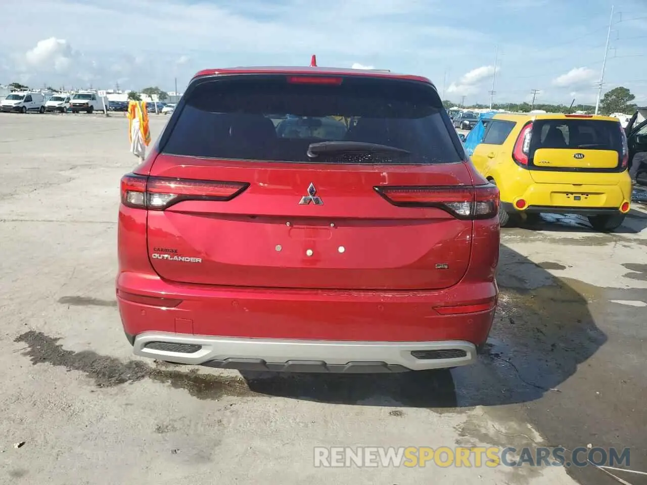 6 Photograph of a damaged car JA4J3UA81NZ084026 MITSUBISHI OUTLANDER 2022
