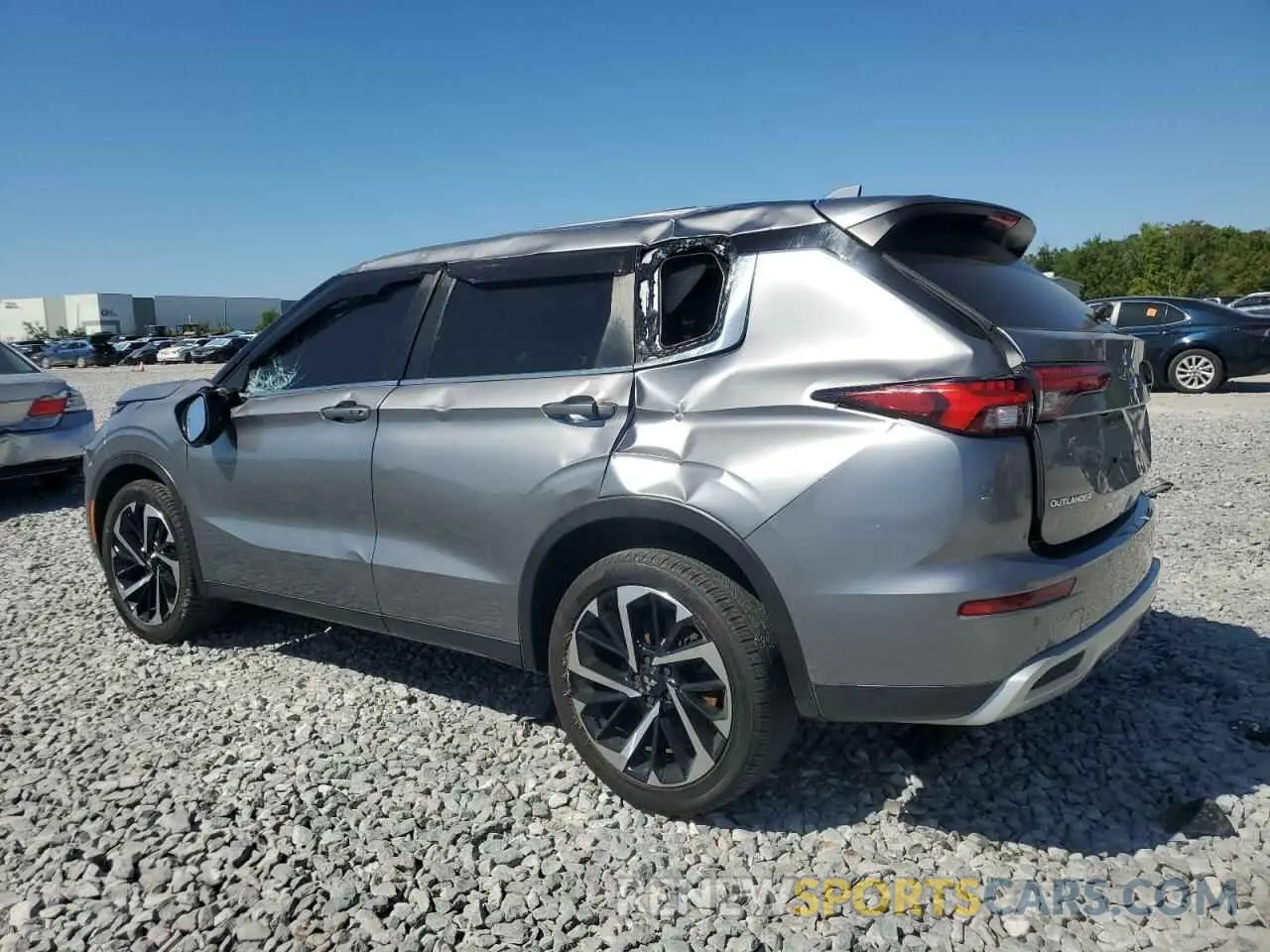 2 Фотография поврежденного автомобиля JA4J3UA88NZ023997 MITSUBISHI OUTLANDER 2022