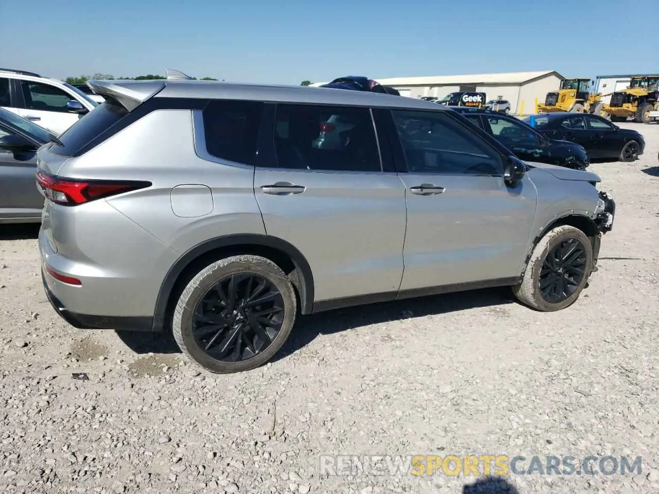 3 Фотография поврежденного автомобиля JA4J3UA88NZ078031 MITSUBISHI OUTLANDER 2022