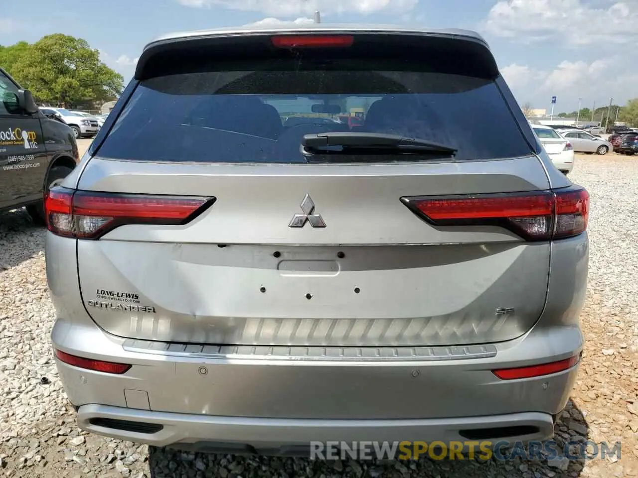 6 Photograph of a damaged car JA4J3UA89NZ014225 MITSUBISHI OUTLANDER 2022