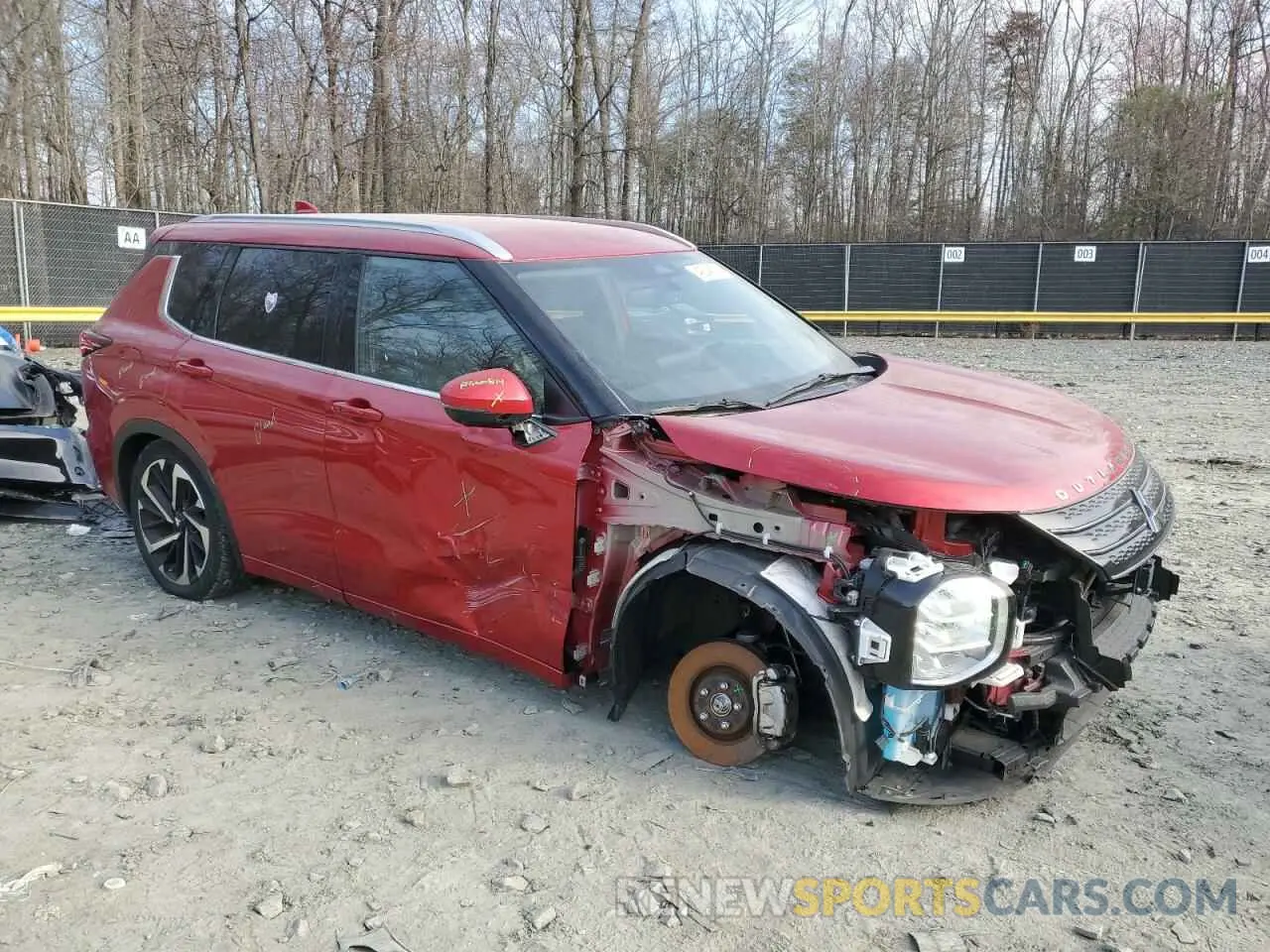 4 Photograph of a damaged car JA4J3VA83NZ087760 MITSUBISHI OUTLANDER 2022