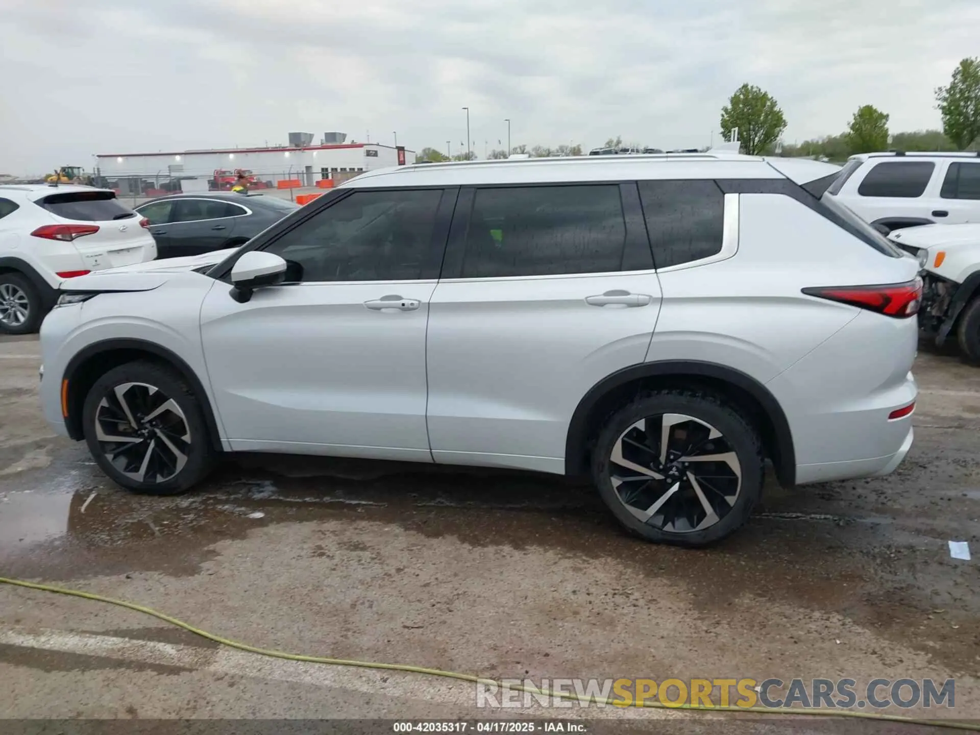 14 Фотография поврежденного автомобиля JA4J3VA84NZ091655 MITSUBISHI OUTLANDER 2022