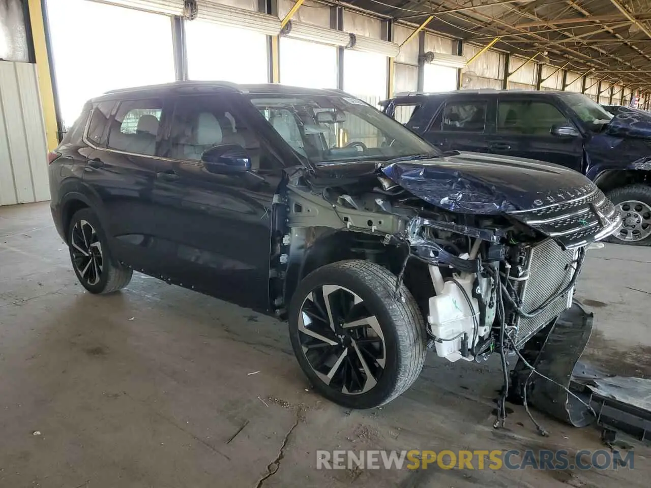 4 Photograph of a damaged car JA4J3VA85NZ080471 MITSUBISHI OUTLANDER 2022