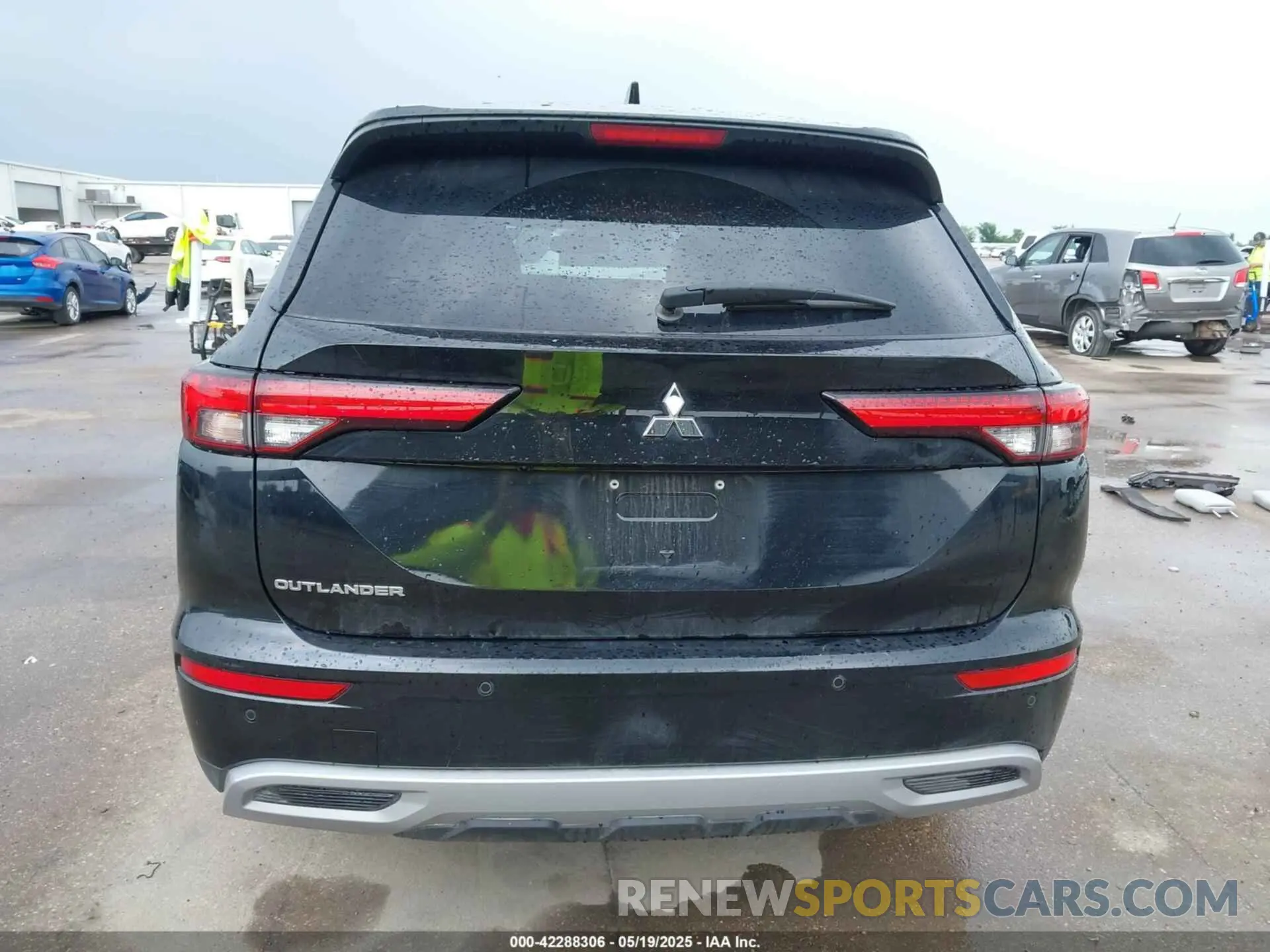 17 Фотография поврежденного автомобиля JA4J3VA86NZ086876 MITSUBISHI OUTLANDER 2022