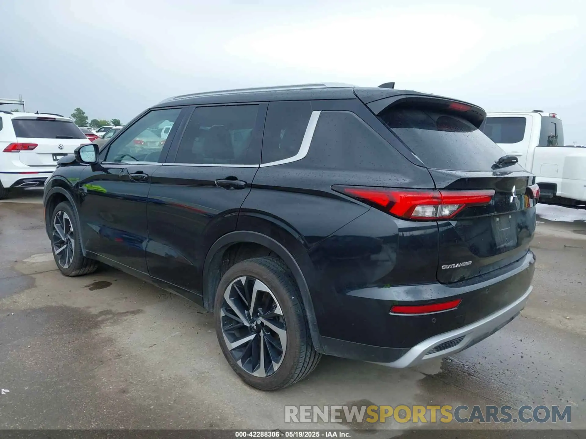 3 Фотография поврежденного автомобиля JA4J3VA86NZ086876 MITSUBISHI OUTLANDER 2022