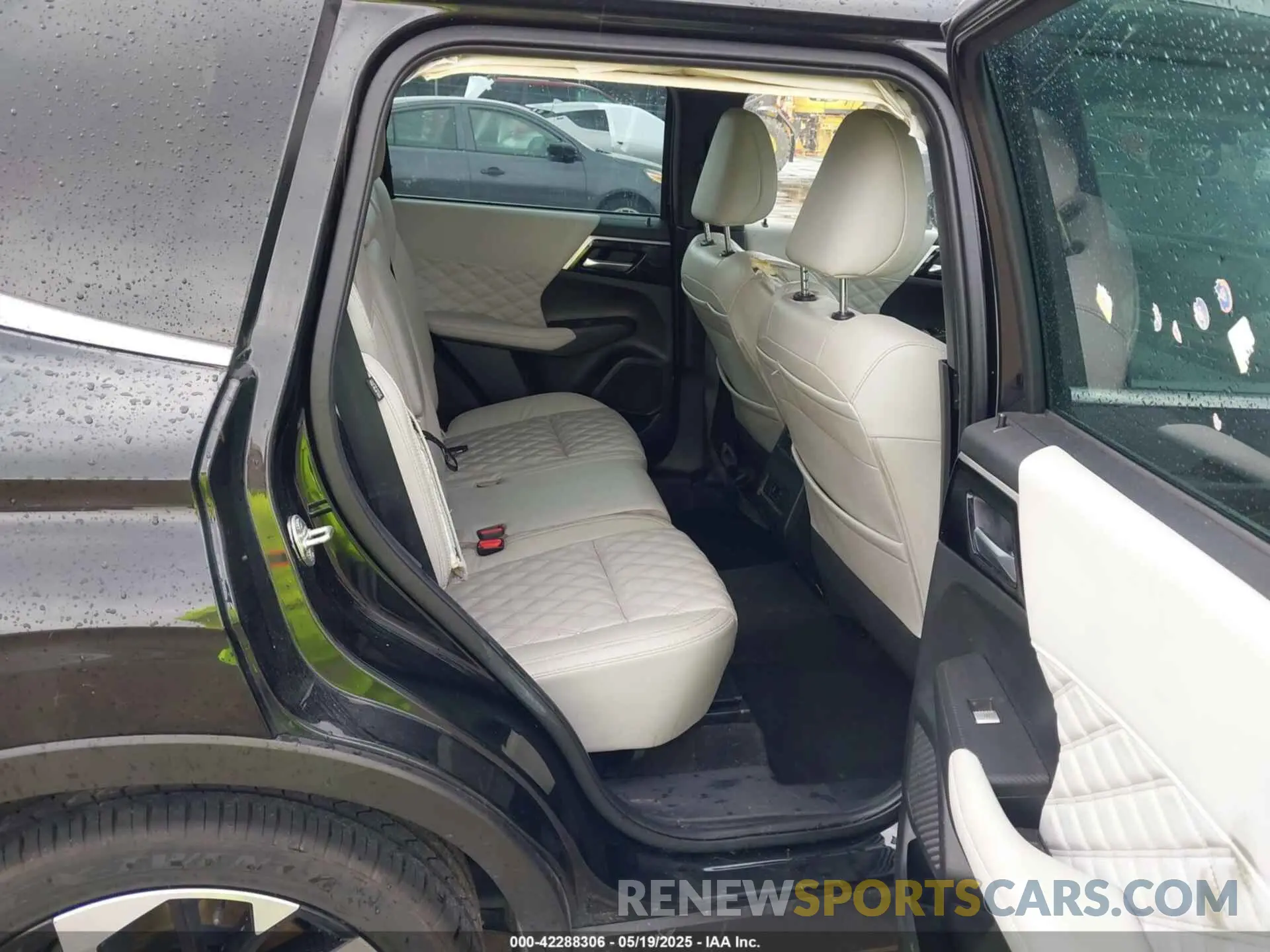 8 Фотография поврежденного автомобиля JA4J3VA86NZ086876 MITSUBISHI OUTLANDER 2022