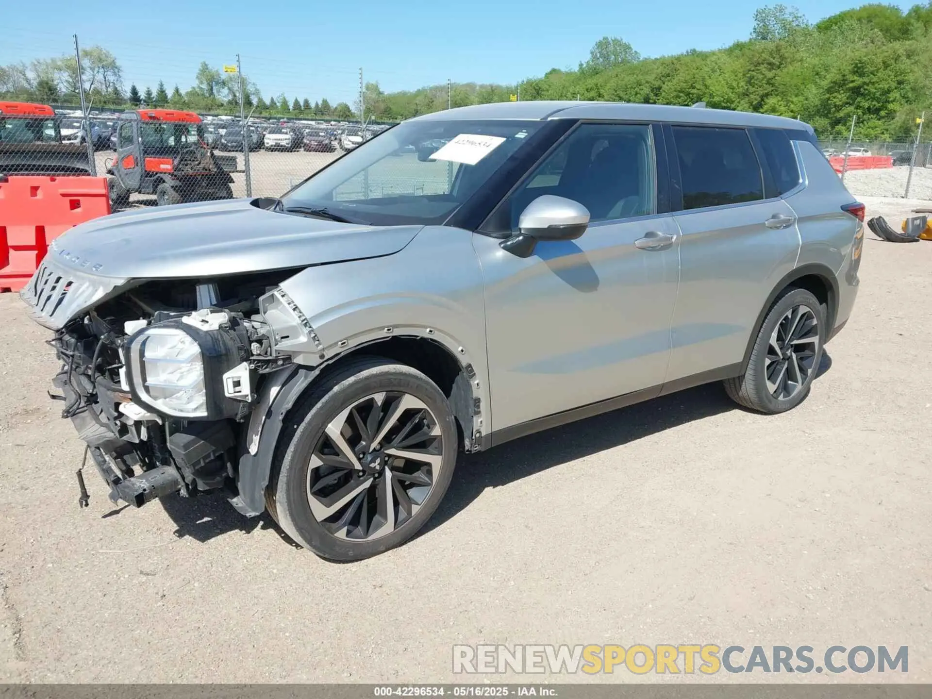 2 Photograph of a damaged car JA4J4TA80NZ018879 MITSUBISHI OUTLANDER 2022