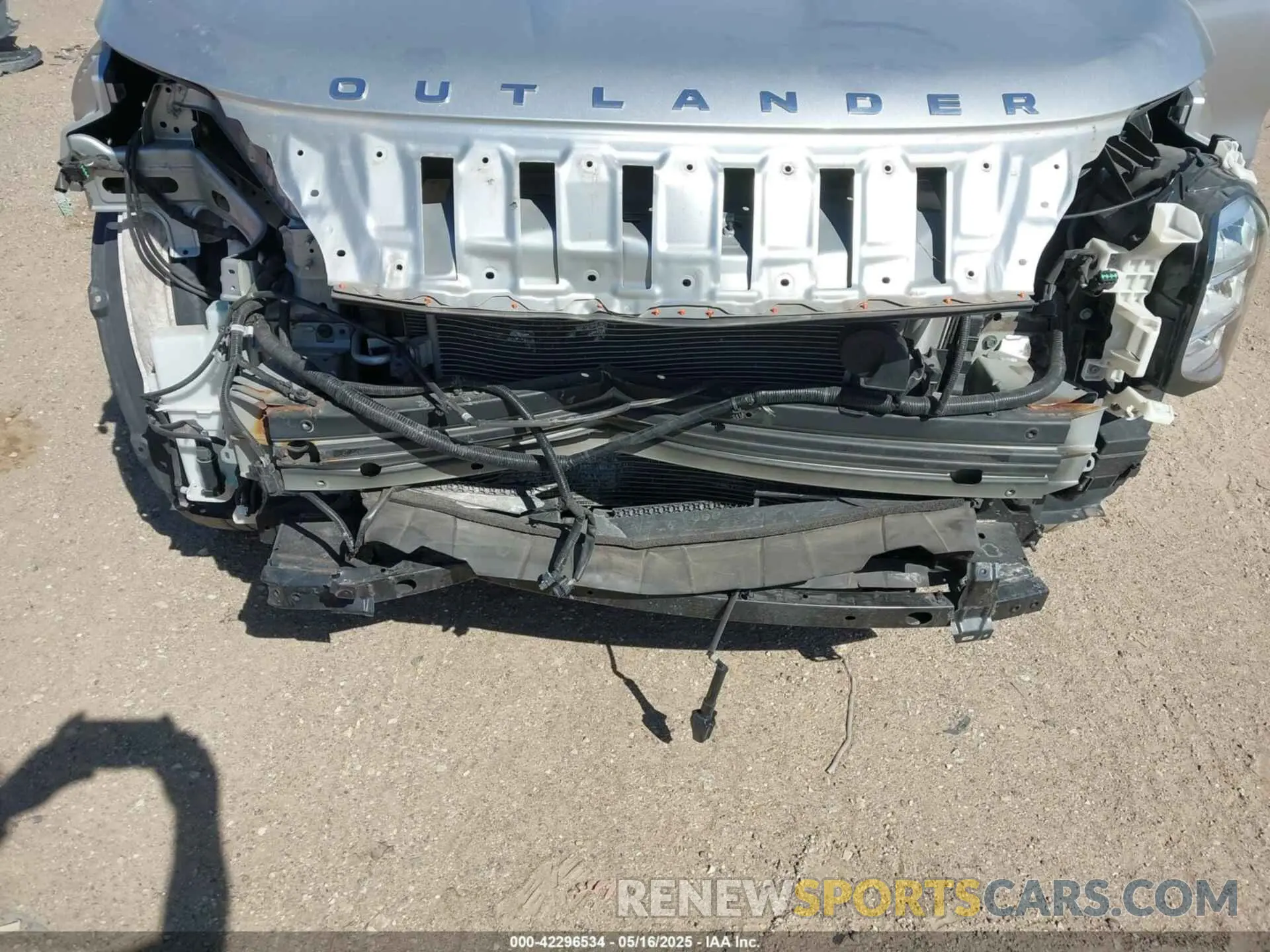 6 Photograph of a damaged car JA4J4TA80NZ018879 MITSUBISHI OUTLANDER 2022