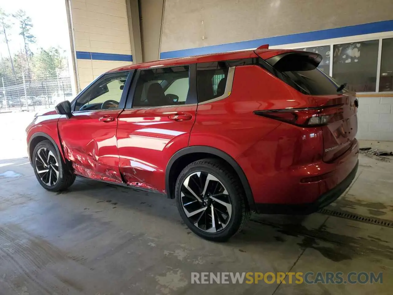 2 Photograph of a damaged car JA4J4TA86NZ073031 MITSUBISHI OUTLANDER 2022