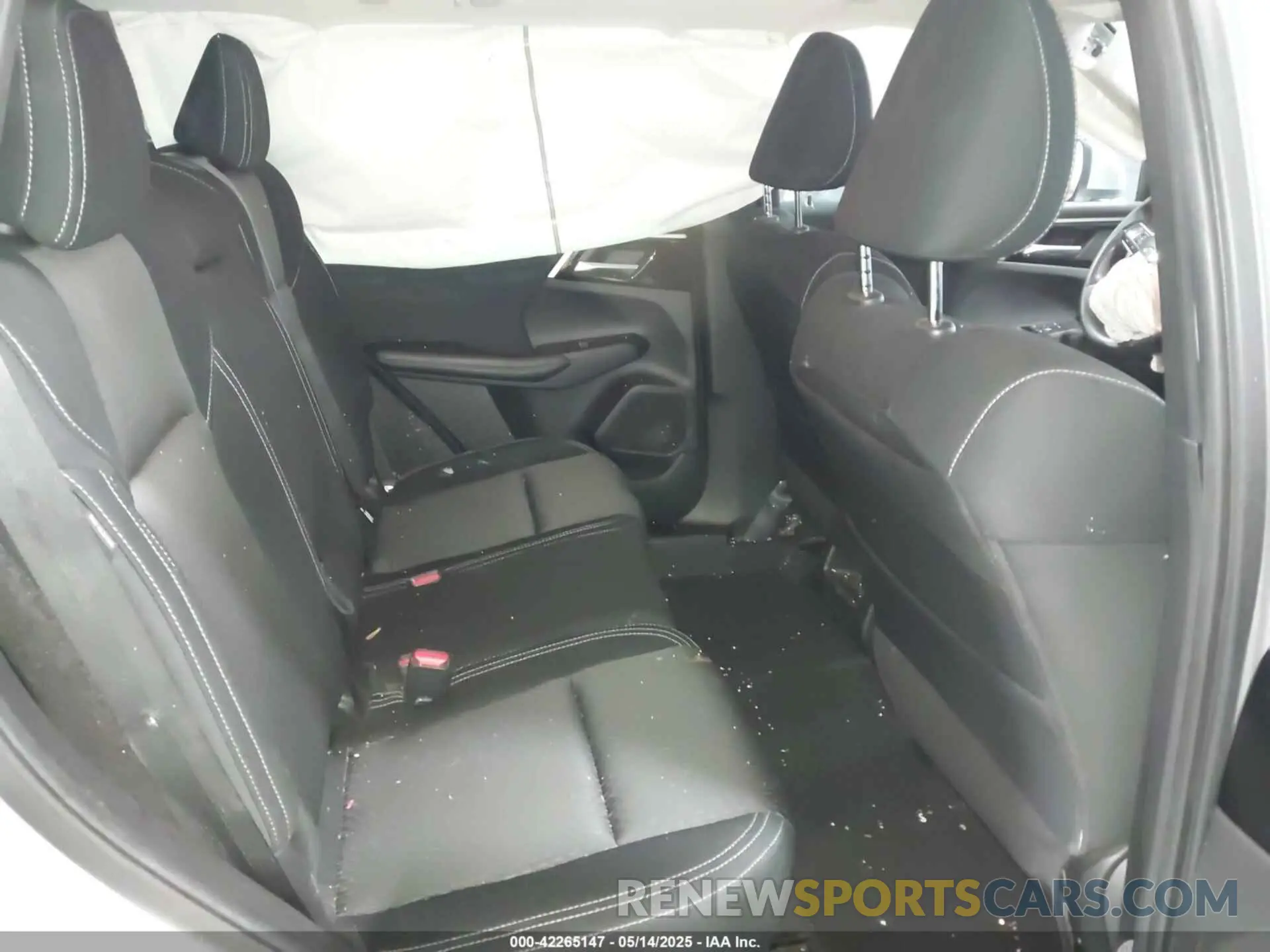 8 Photograph of a damaged car JA4J4TA89NZ033459 MITSUBISHI OUTLANDER 2022