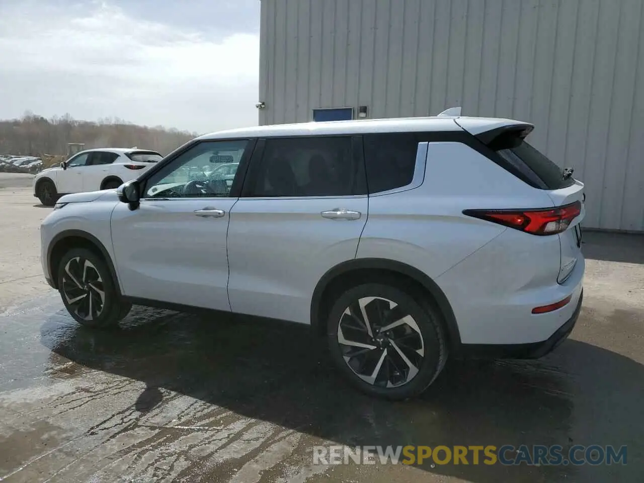 2 Фотография поврежденного автомобиля JA4J4TA89NZ040461 MITSUBISHI OUTLANDER 2022