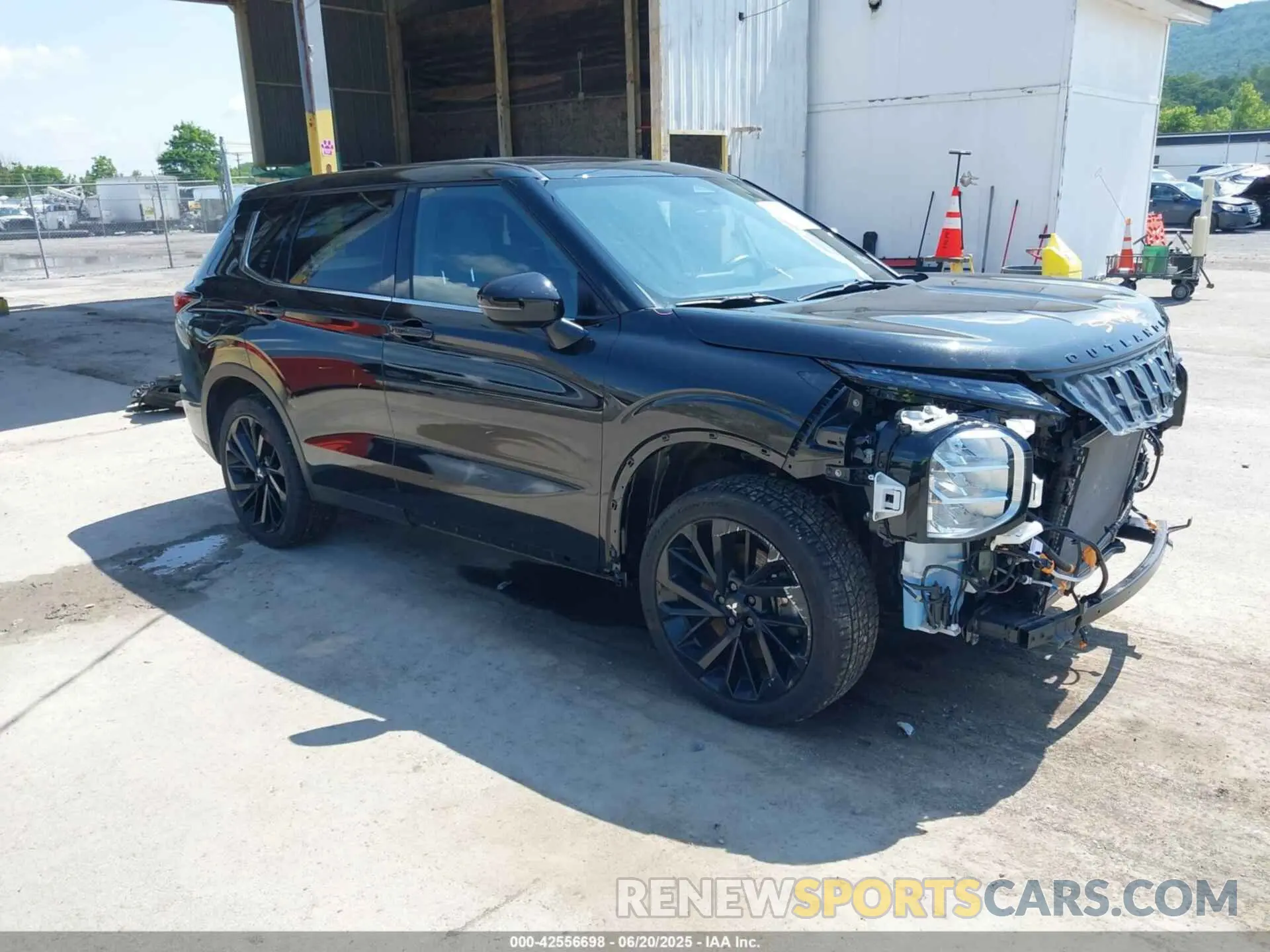 1 Фотография поврежденного автомобиля JA4J4UA80NZ056022 MITSUBISHI OUTLANDER 2022