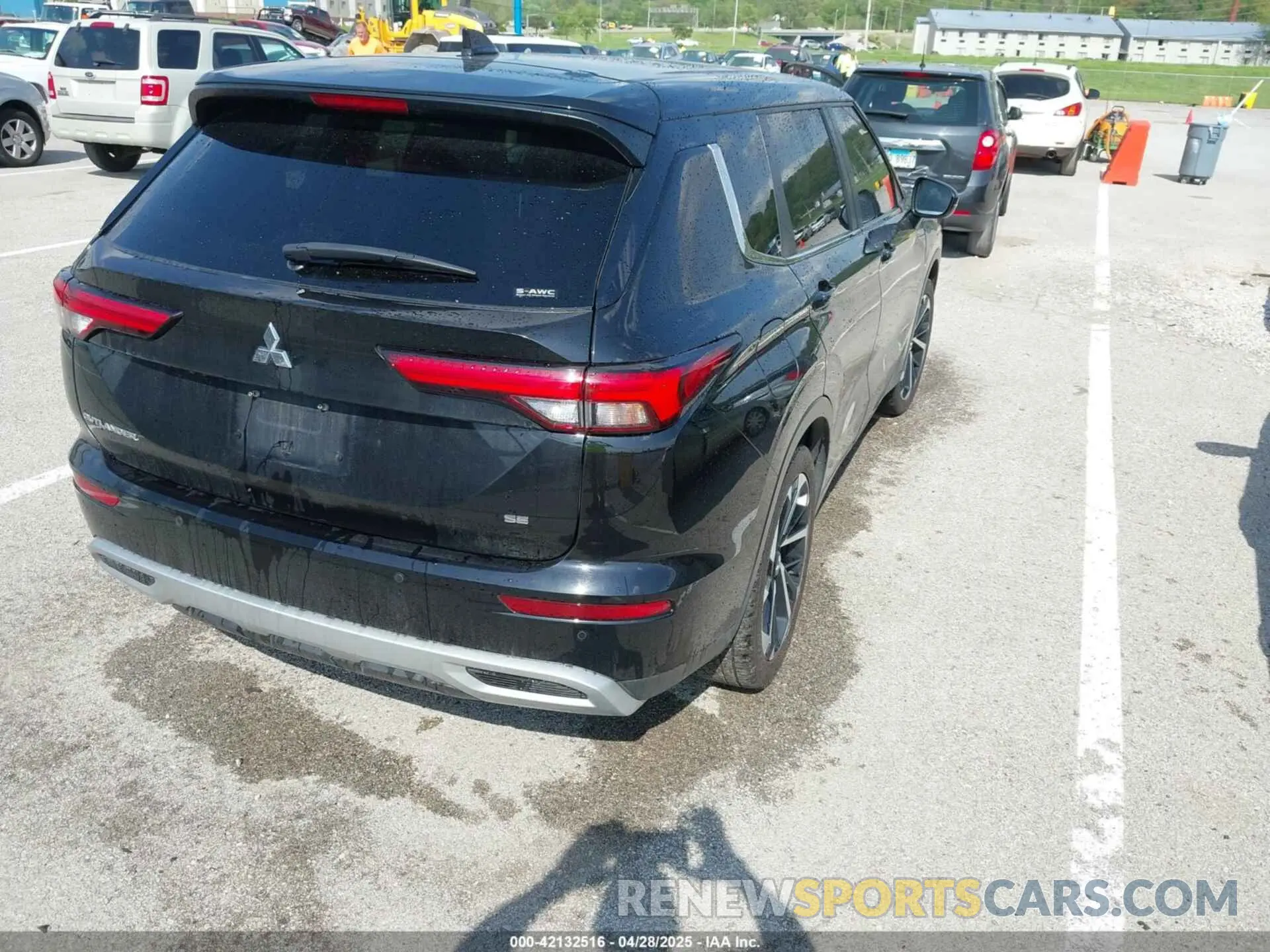 4 Фотография поврежденного автомобиля JA4J4UA83NZ048383 MITSUBISHI OUTLANDER 2022