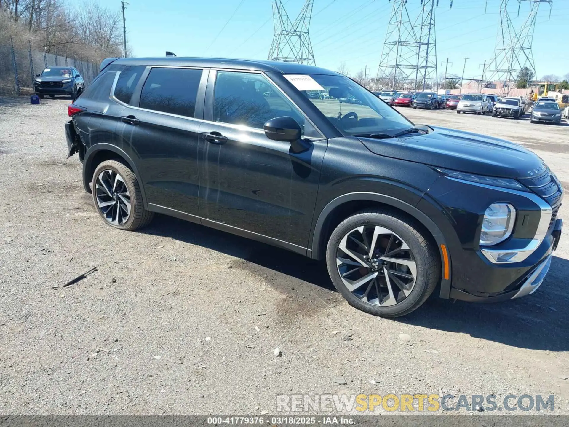 1 Фотография поврежденного автомобиля JA4J4UA84NZ013979 MITSUBISHI OUTLANDER 2022