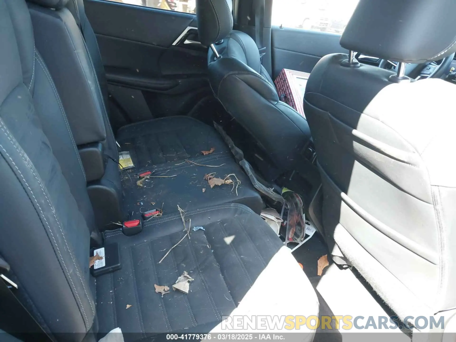 8 Фотография поврежденного автомобиля JA4J4UA84NZ013979 MITSUBISHI OUTLANDER 2022
