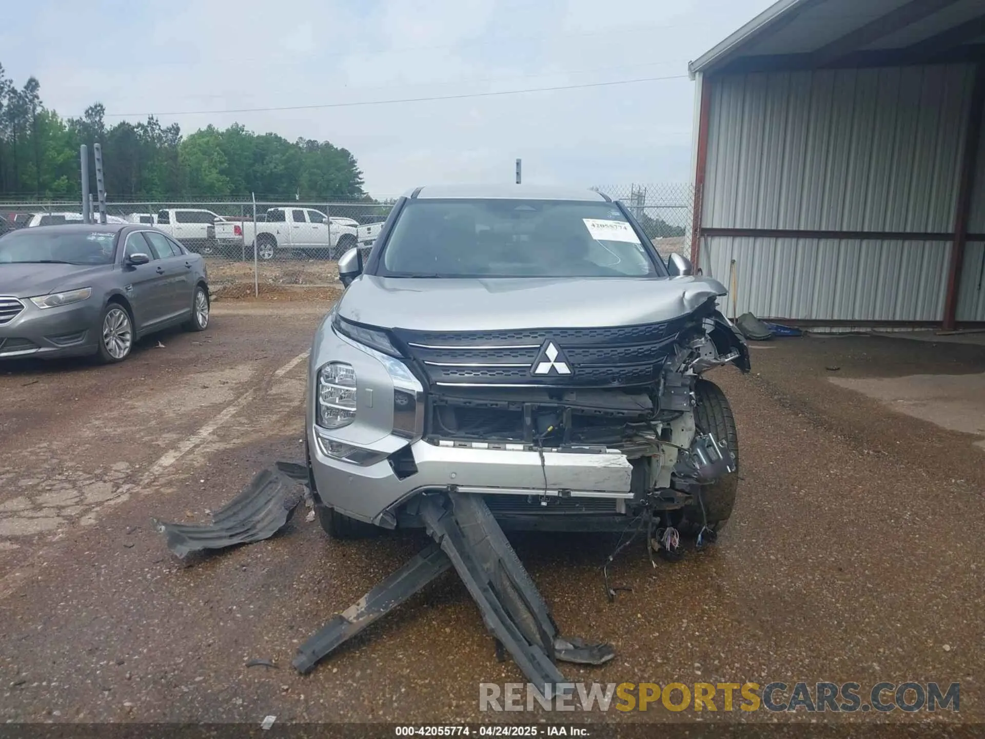 13 Photograph of a damaged car JA4J4UA84NZ052121 MITSUBISHI OUTLANDER 2022
