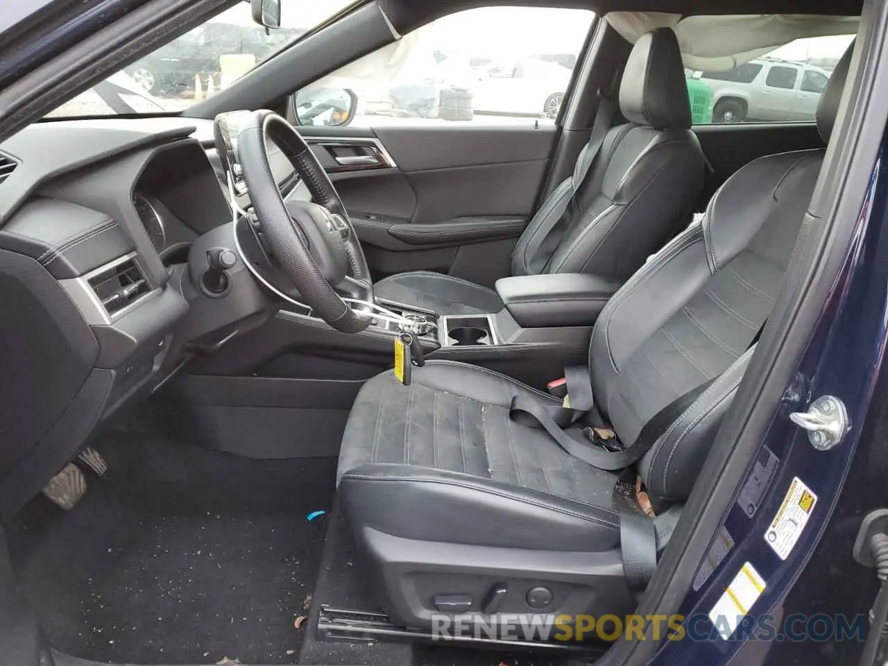 7 Фотография поврежденного автомобиля JA4J4UA84NZ055889 MITSUBISHI OUTLANDER 2022