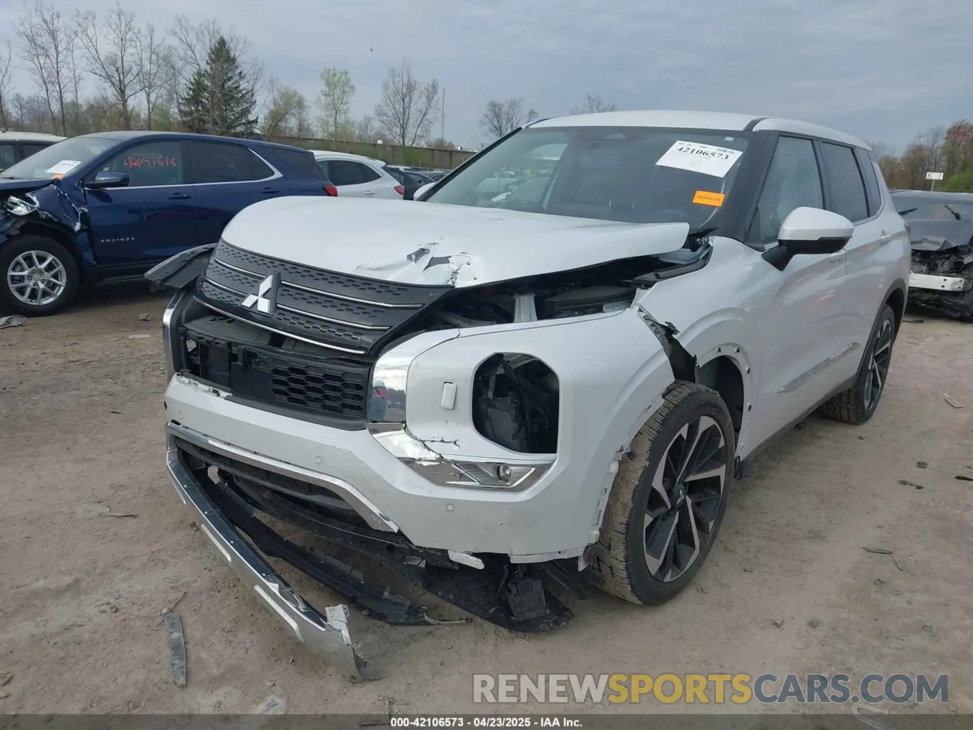 2 Photograph of a damaged car JA4J4UA85NZ036591 MITSUBISHI OUTLANDER 2022