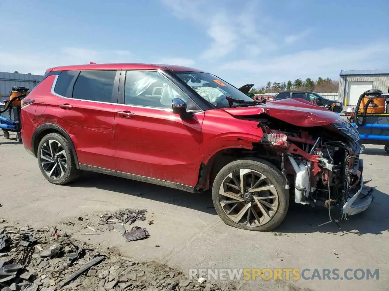 4 Photograph of a damaged car JA4J4UA87NZ030985 MITSUBISHI OUTLANDER 2022