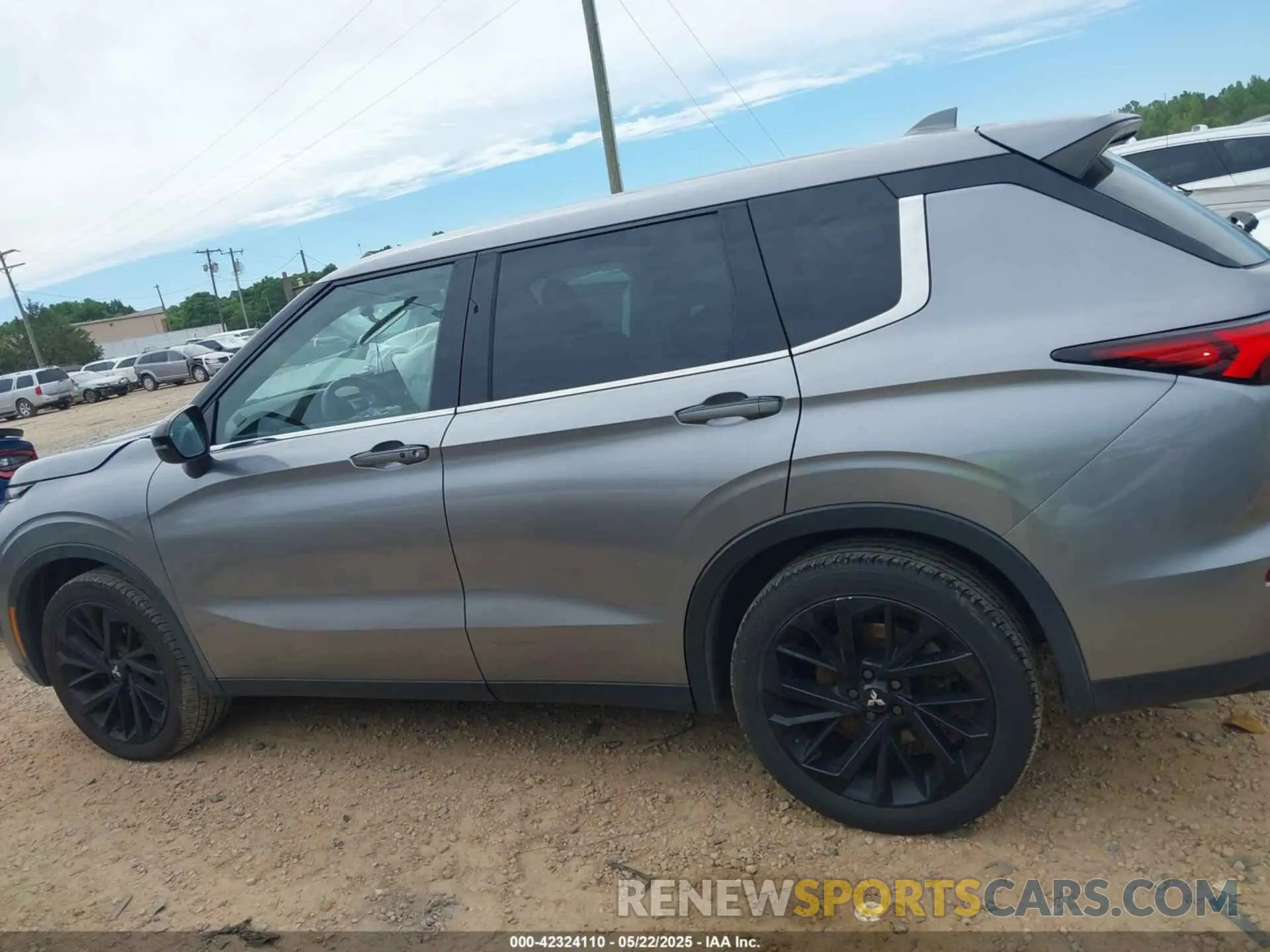 14 Фотография поврежденного автомобиля JA4J4UA89NZ069450 MITSUBISHI OUTLANDER 2022