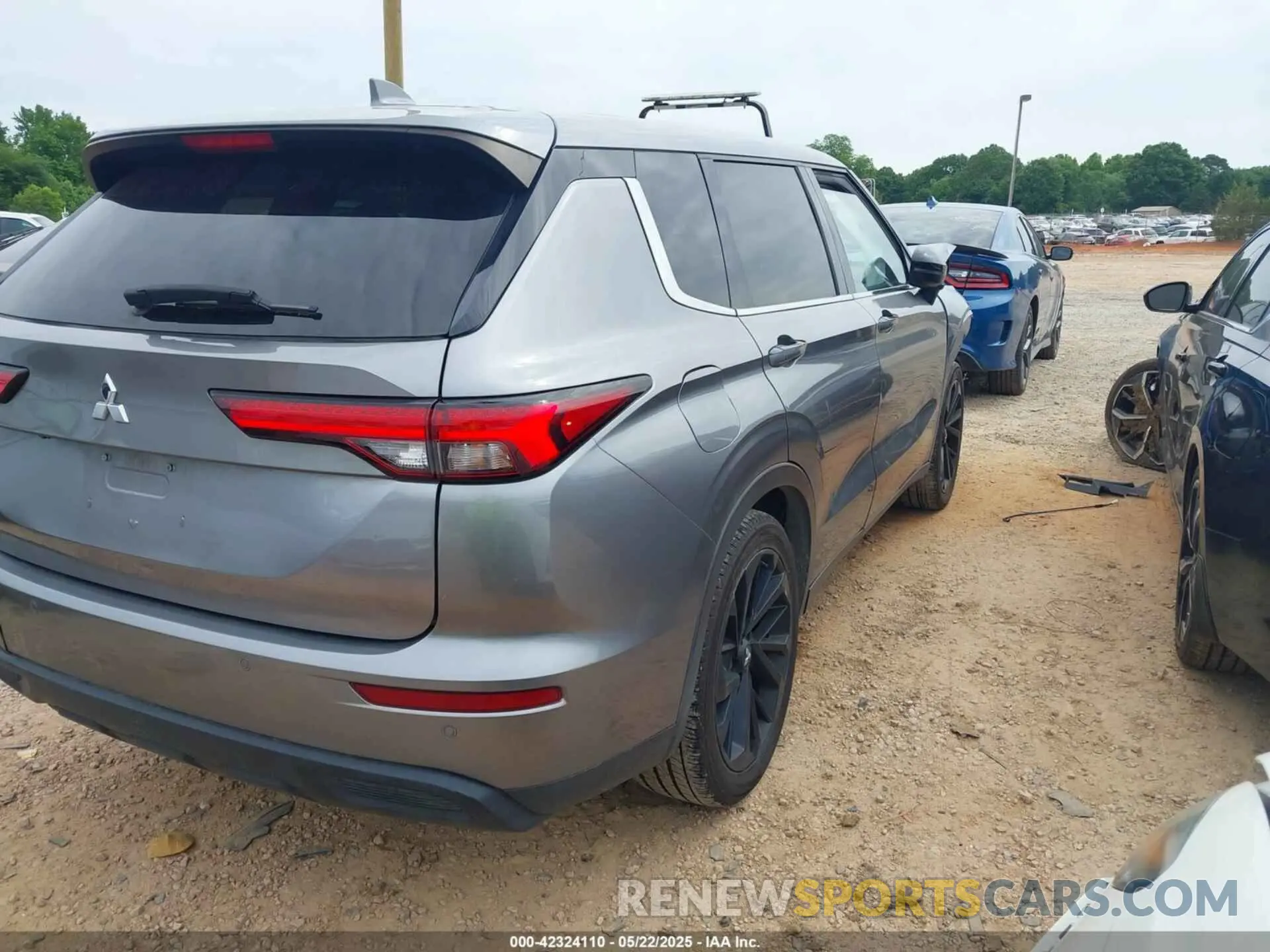4 Фотография поврежденного автомобиля JA4J4UA89NZ069450 MITSUBISHI OUTLANDER 2022