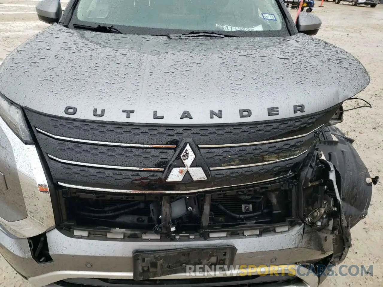 12 Photograph of a damaged car JA4J4UA89NZ080612 MITSUBISHI OUTLANDER 2022