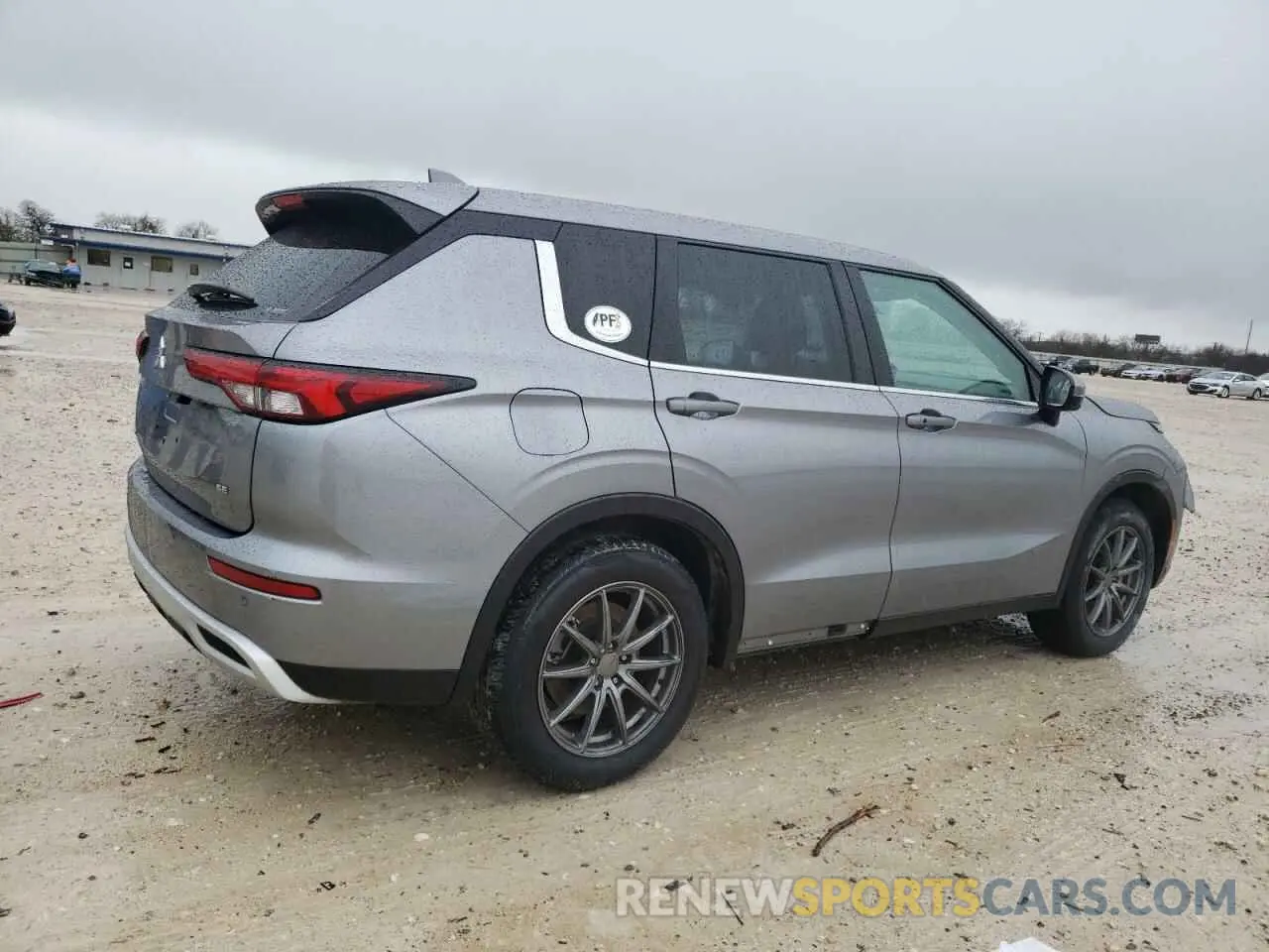 3 Photograph of a damaged car JA4J4UA89NZ080612 MITSUBISHI OUTLANDER 2022
