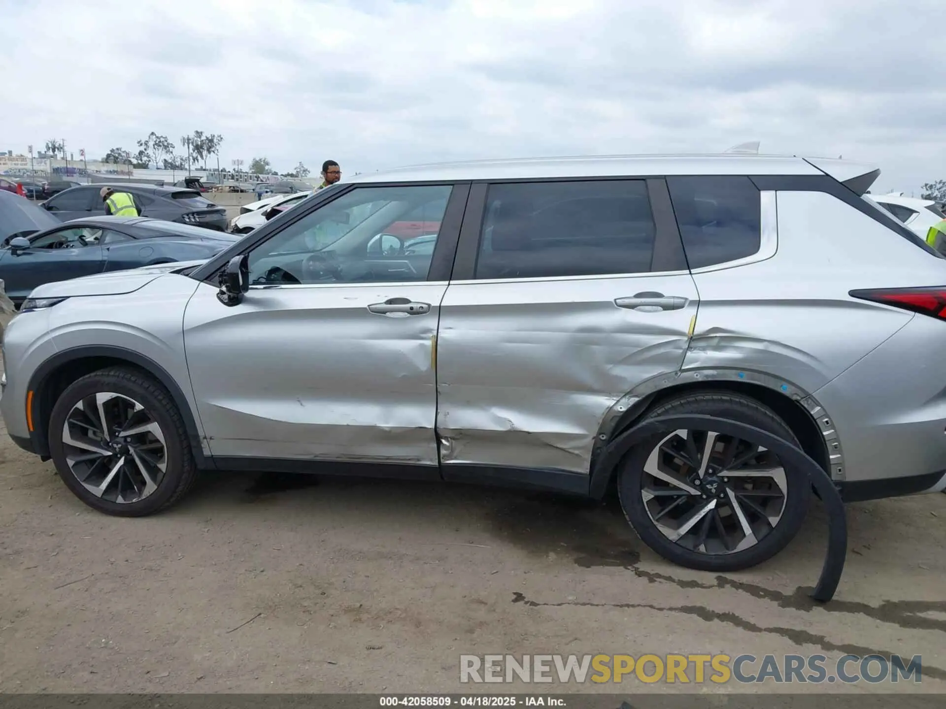 14 Фотография поврежденного автомобиля JA4J4UA8XNZ021780 MITSUBISHI OUTLANDER 2022
