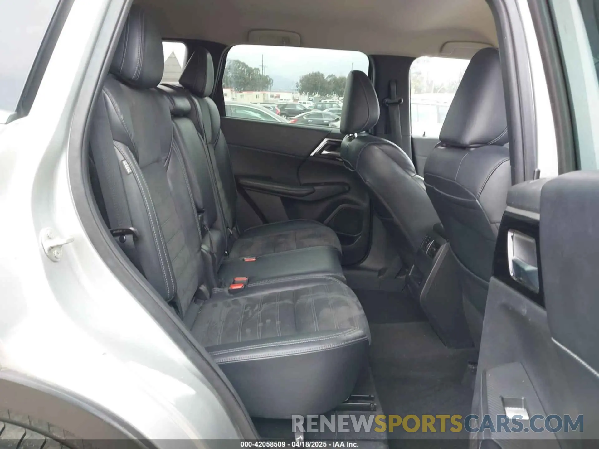 8 Фотография поврежденного автомобиля JA4J4UA8XNZ021780 MITSUBISHI OUTLANDER 2022