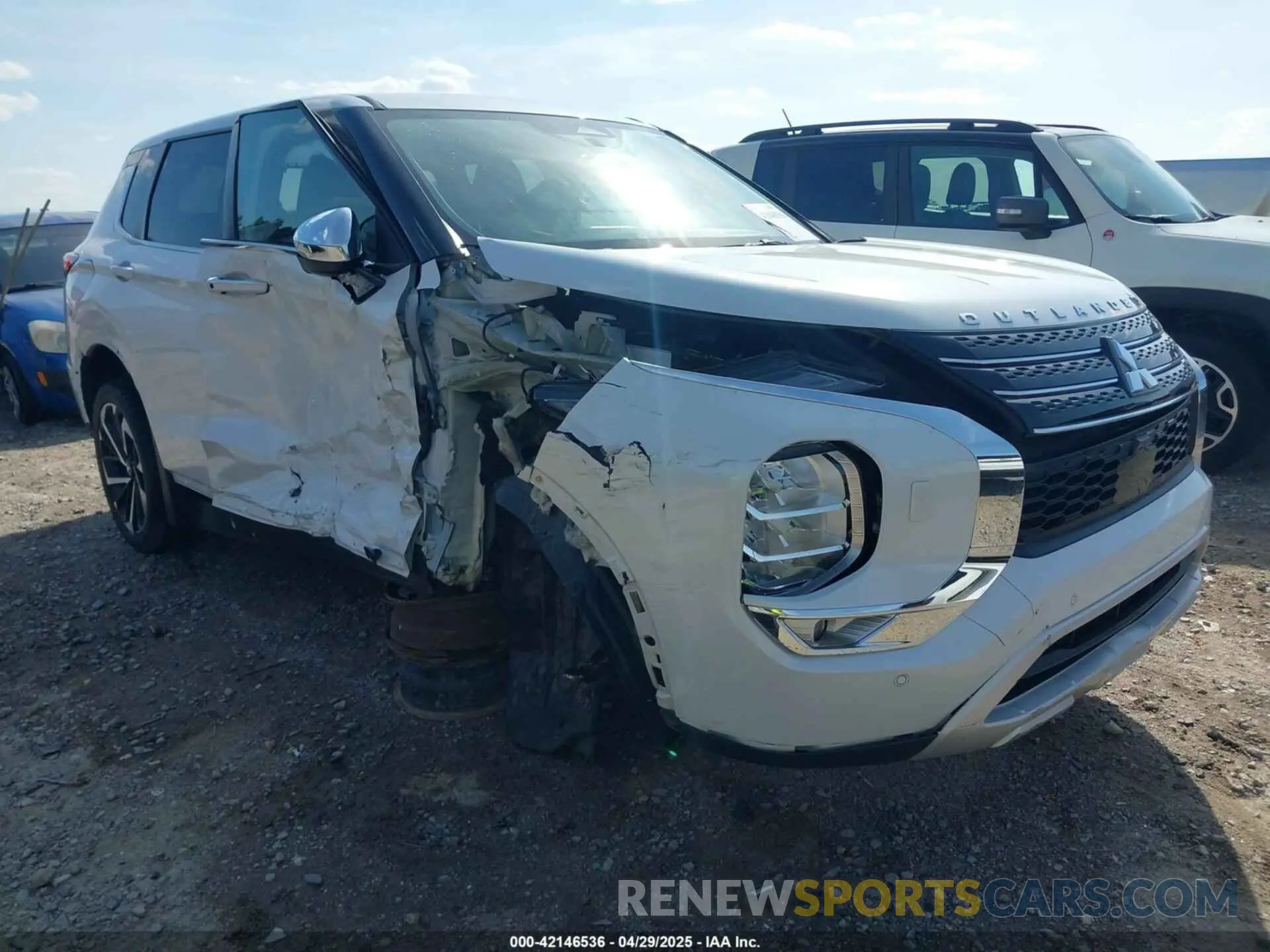 1 Фотография поврежденного автомобиля JA4J4UA8XNZ064869 MITSUBISHI OUTLANDER 2022