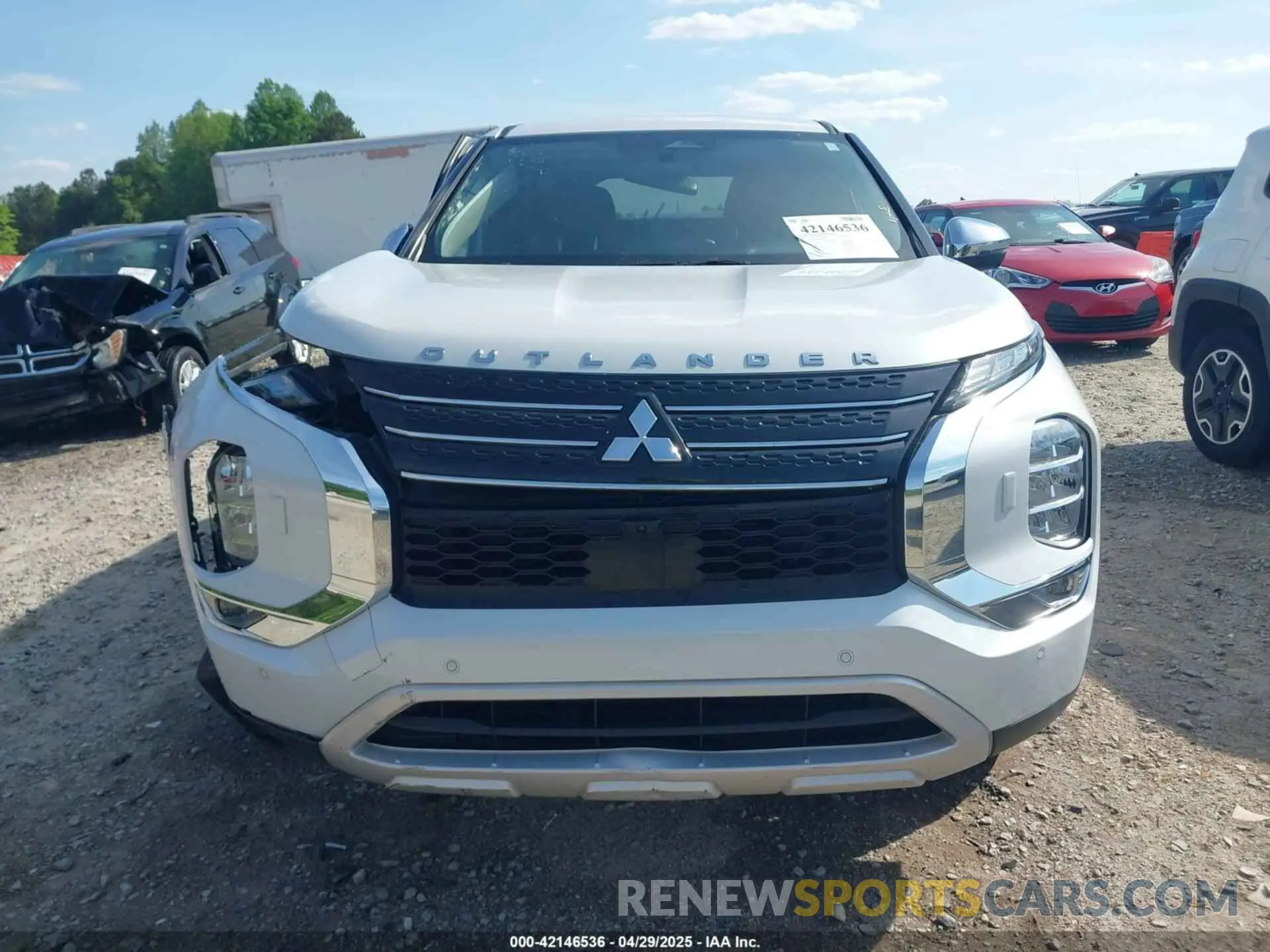 13 Фотография поврежденного автомобиля JA4J4UA8XNZ064869 MITSUBISHI OUTLANDER 2022