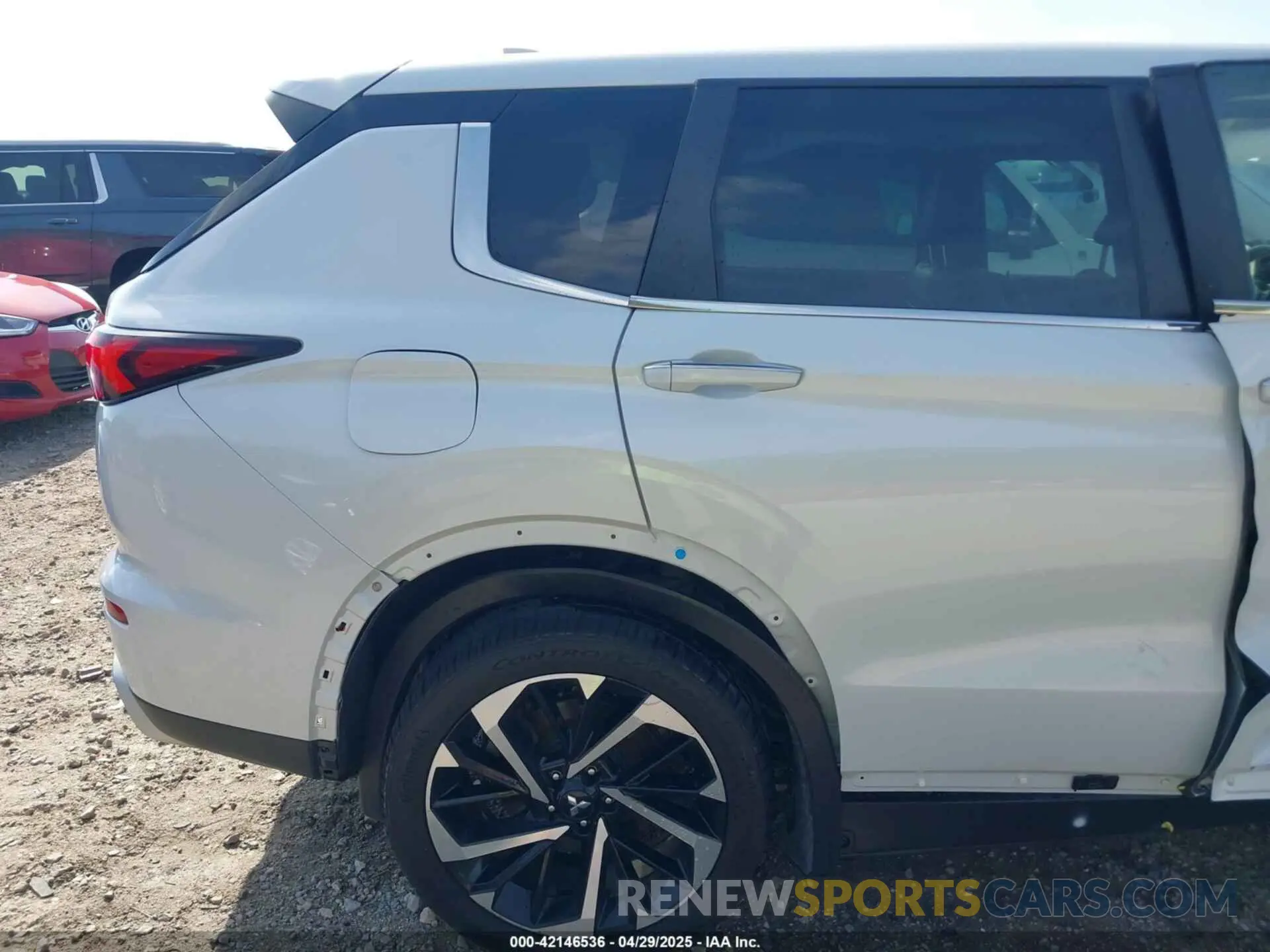 19 Фотография поврежденного автомобиля JA4J4UA8XNZ064869 MITSUBISHI OUTLANDER 2022