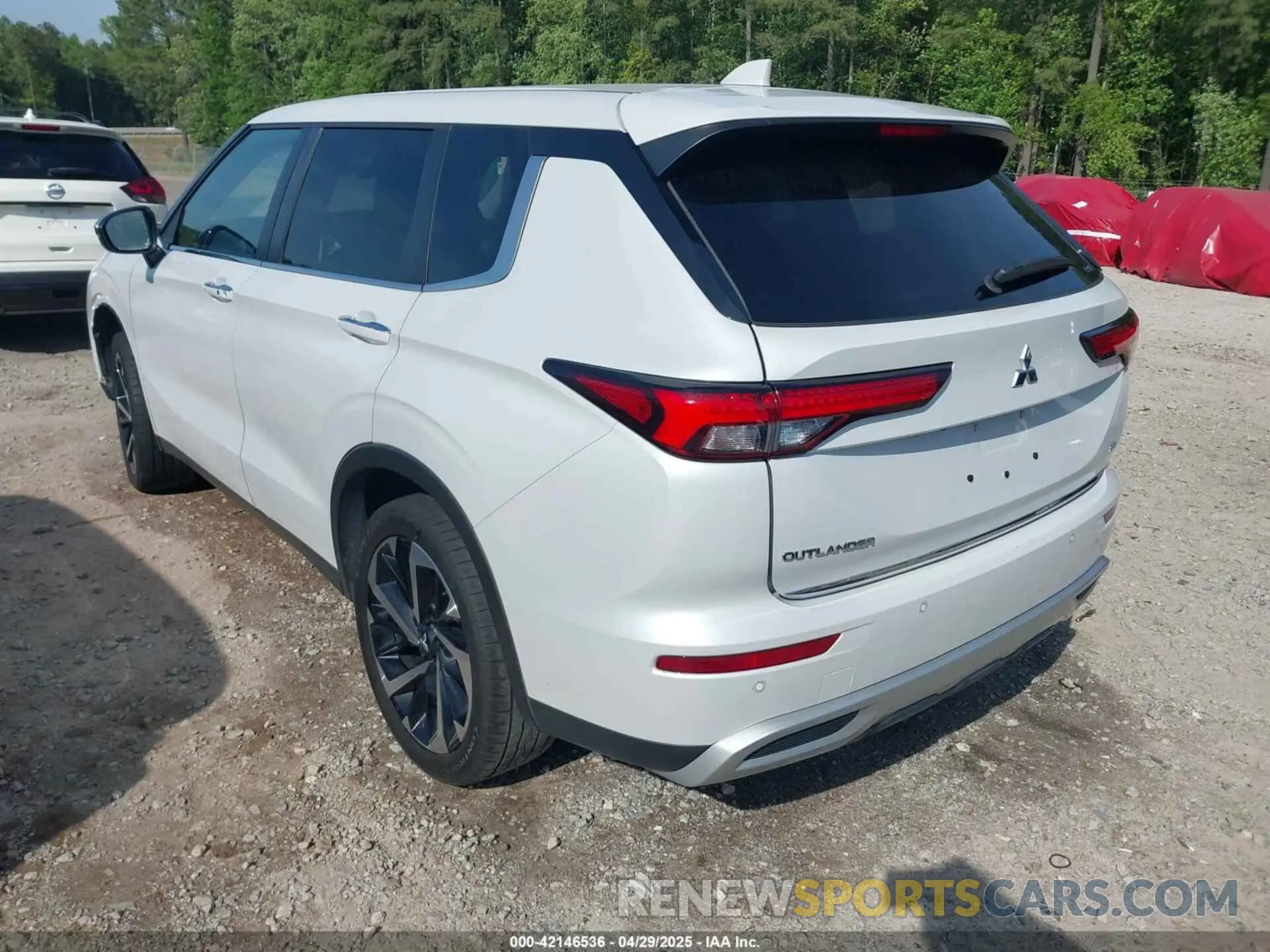 3 Фотография поврежденного автомобиля JA4J4UA8XNZ064869 MITSUBISHI OUTLANDER 2022