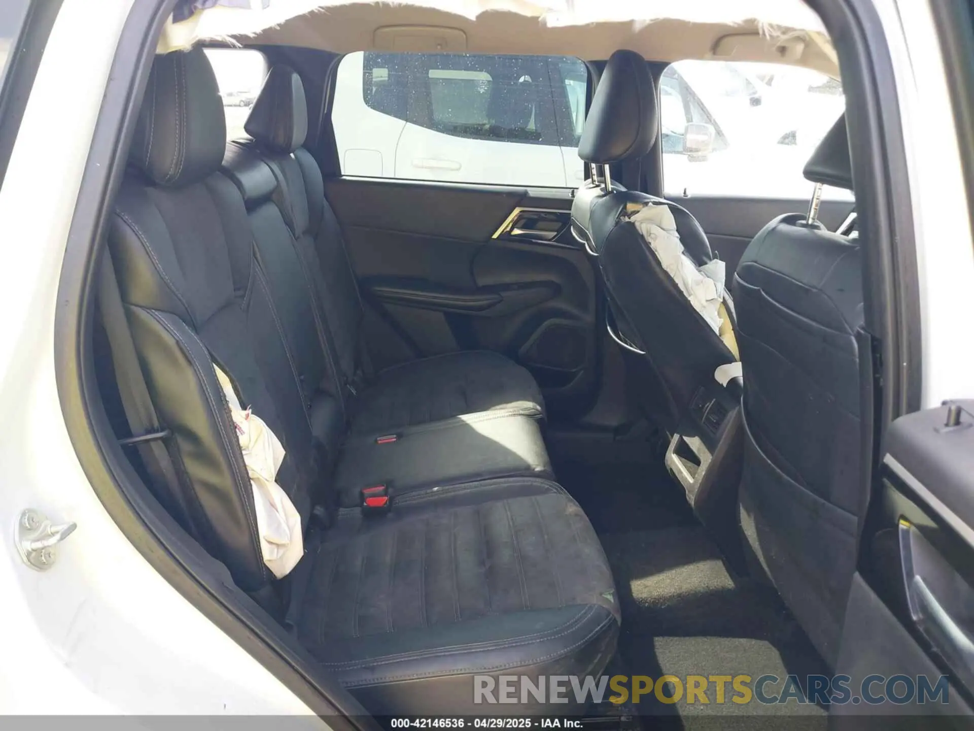 8 Фотография поврежденного автомобиля JA4J4UA8XNZ064869 MITSUBISHI OUTLANDER 2022
